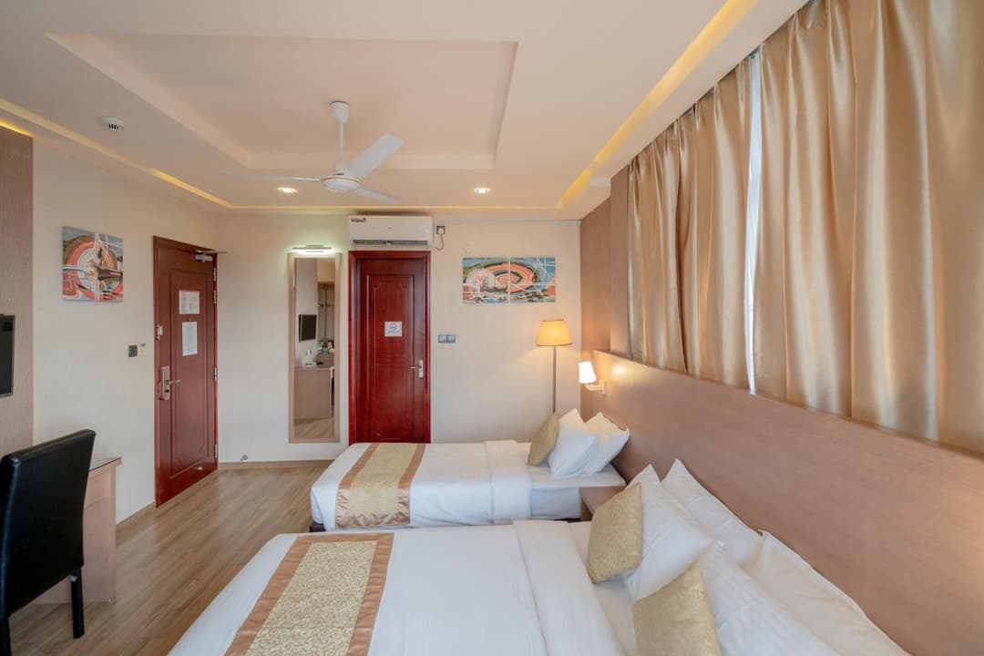 Three Inn - View 20