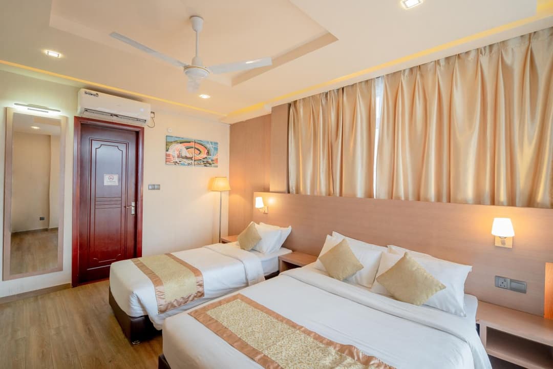 Three Inn - View 3