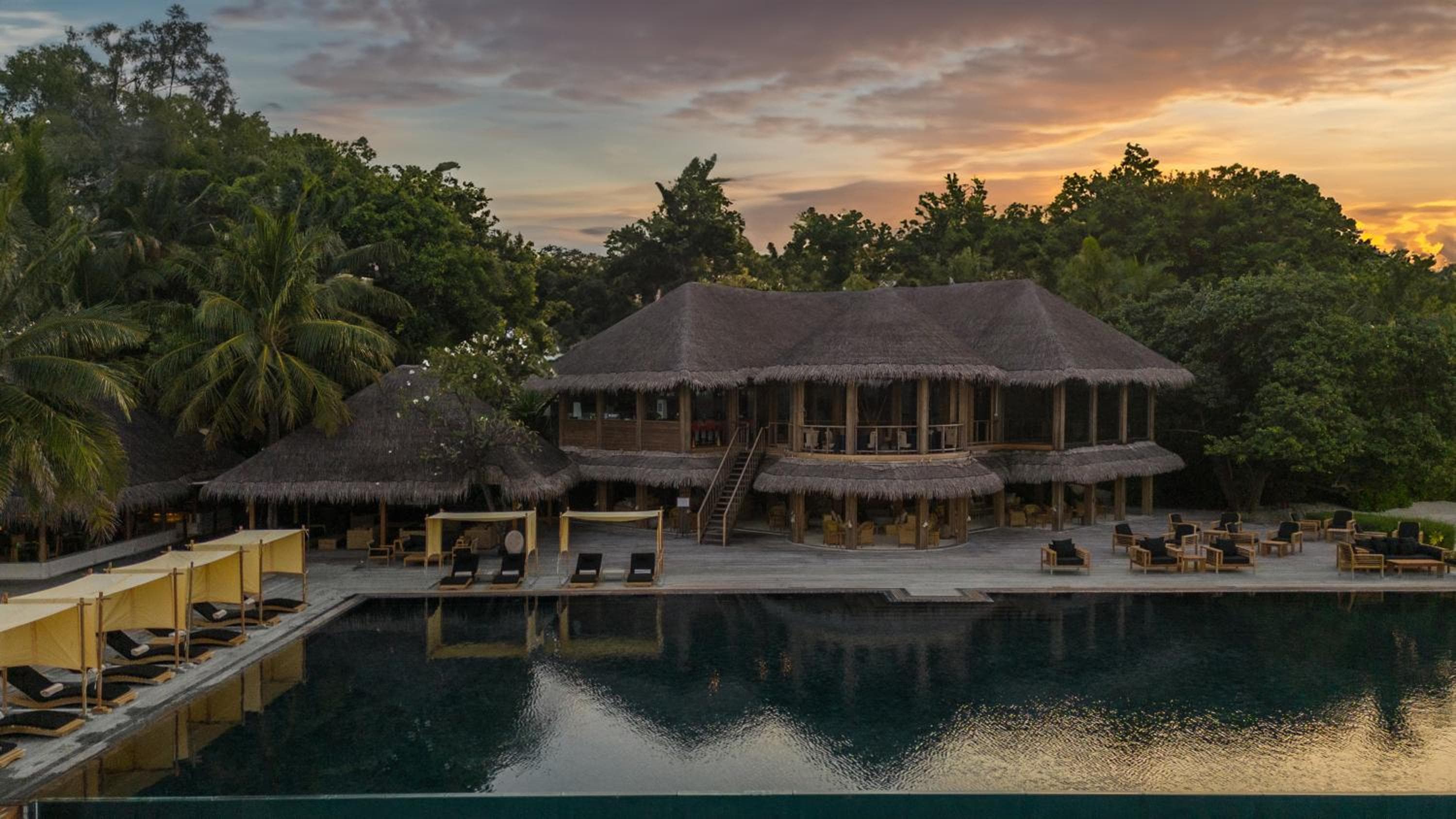Coco Bodu Hithi - 50 percent off shared roundtrip Speedboat for stays from 1 Sep to 23 Dec 2025 - View 54
