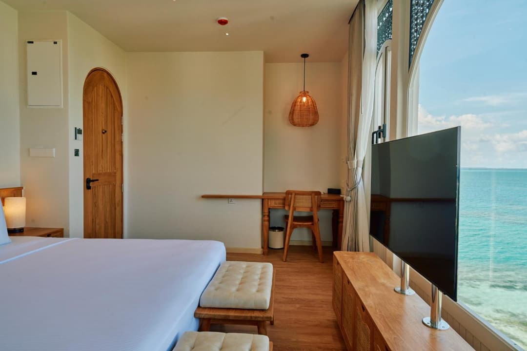 Stone Hotels Dhiffushi - View 5