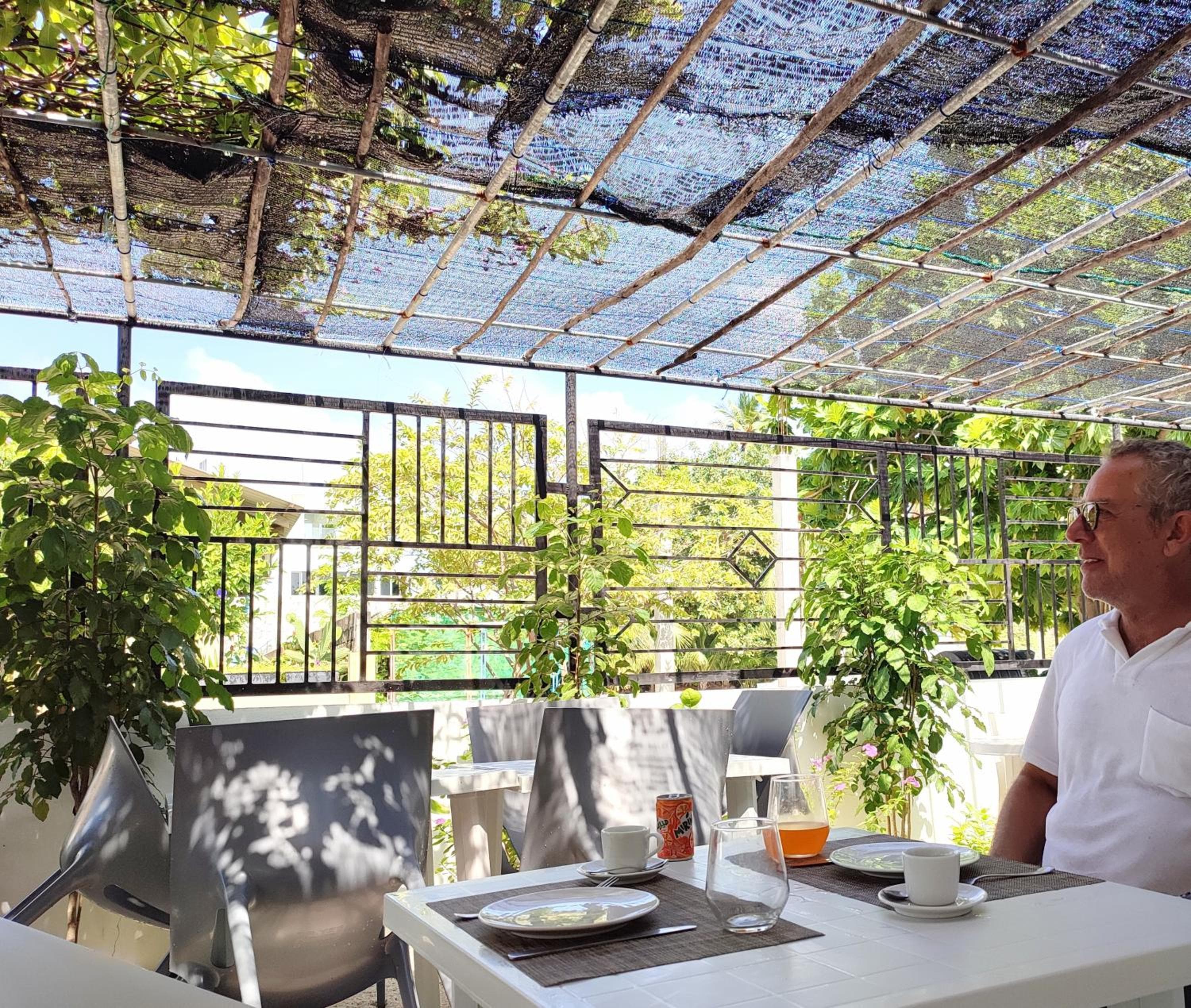 EQ SURF RETREAT - View 27