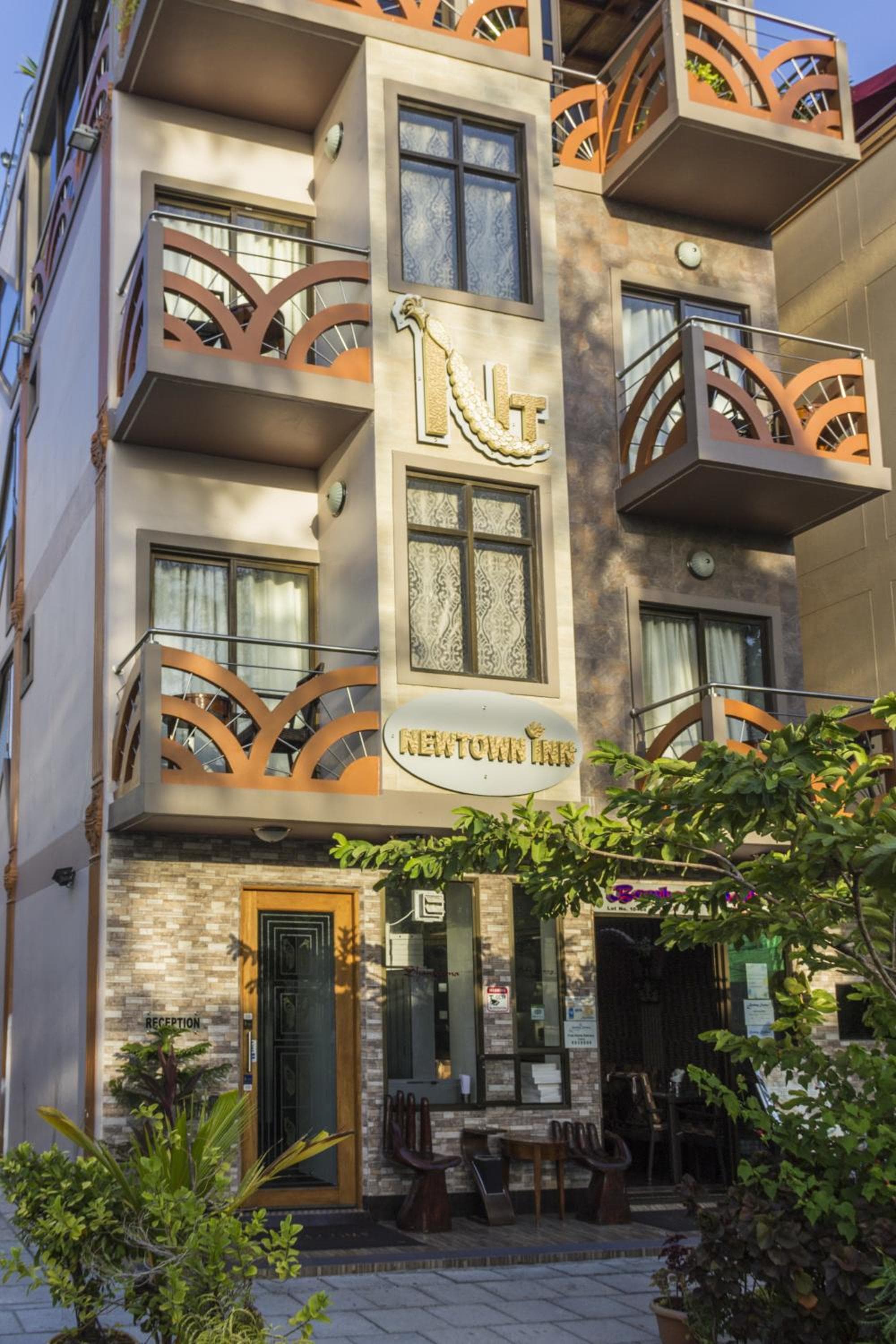 Newtown Inn - View 2