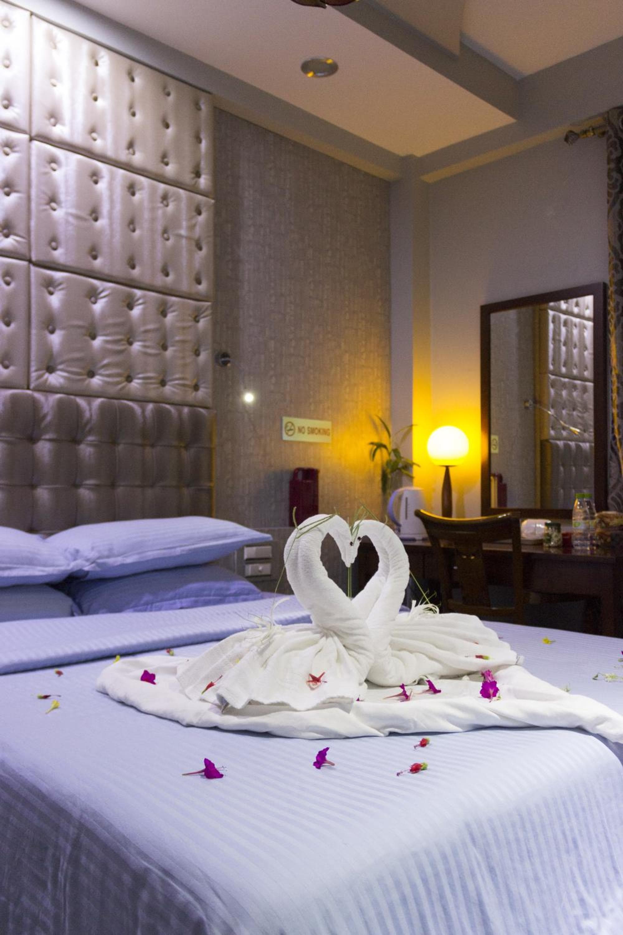 Newtown Inn - View 28