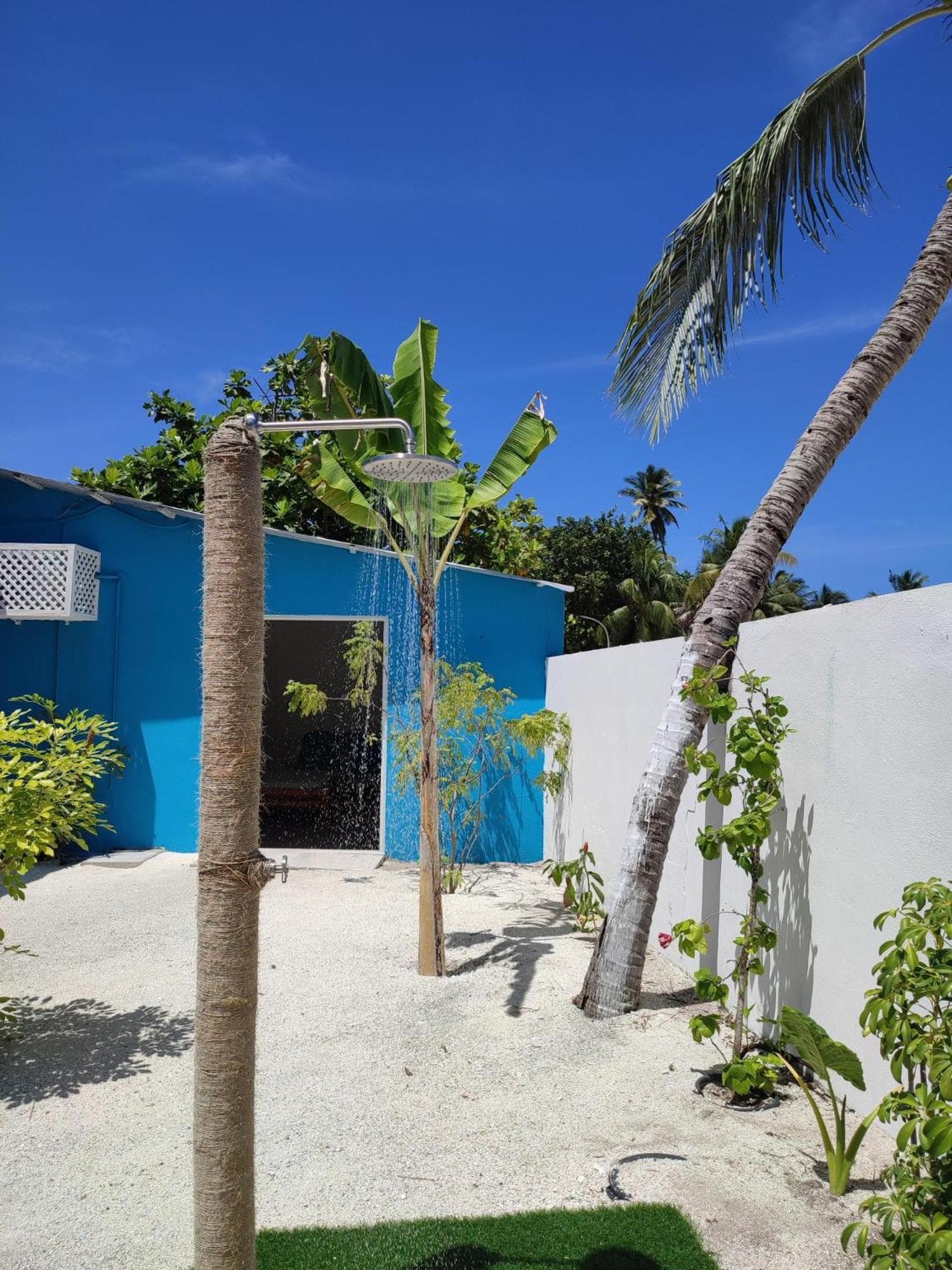 EQ SURF RETREAT - View 31