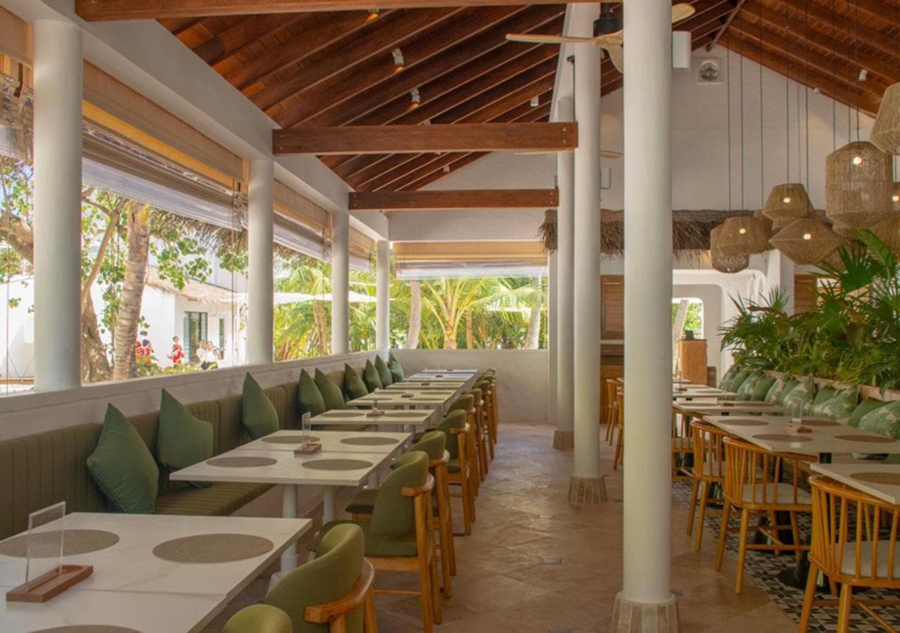 Stone Hotels Dhiffushi - View 4