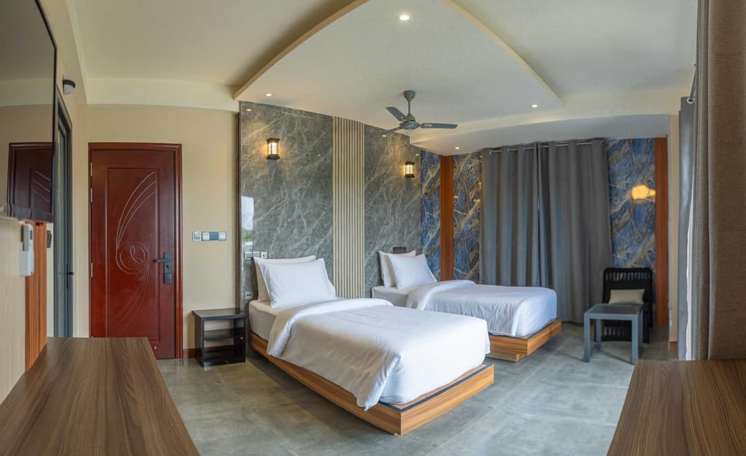 Aig Grand - View 17