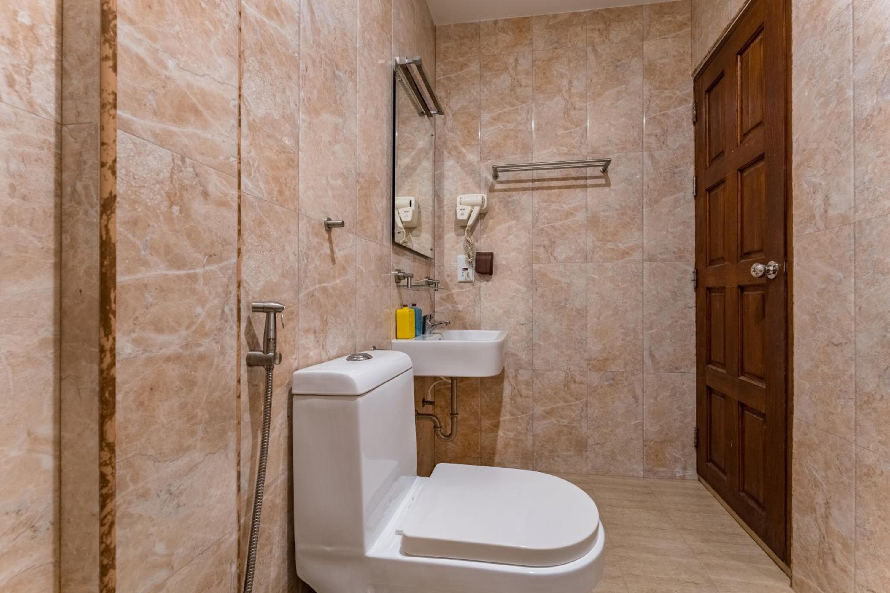 Maamadi Boutique - View 25