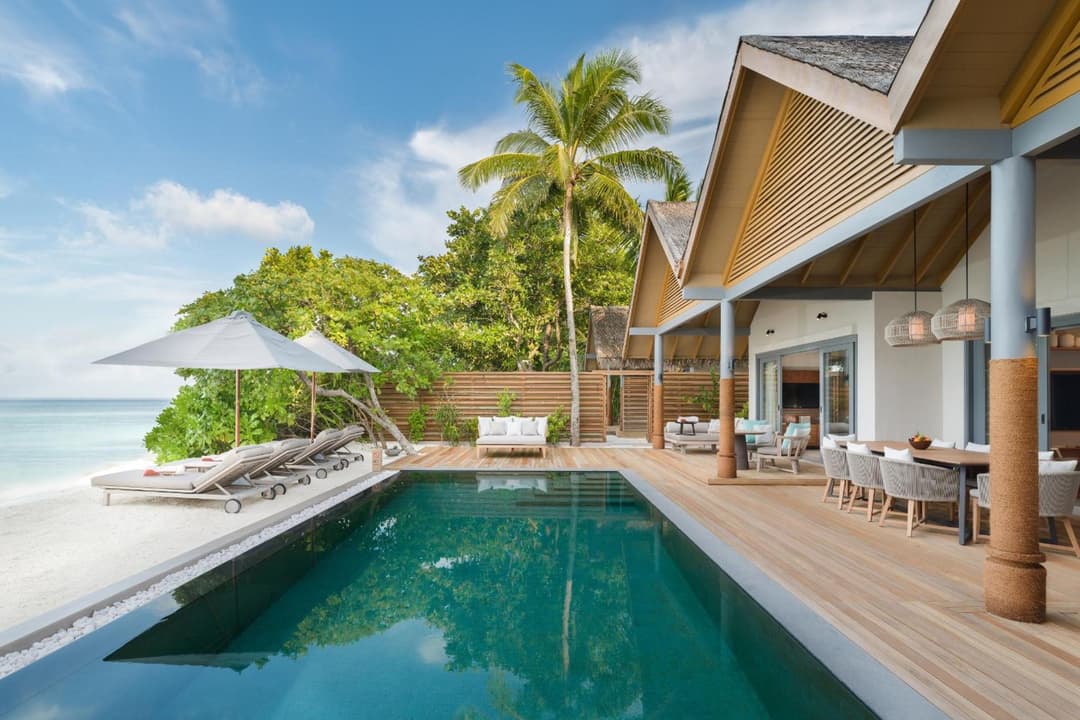 Vakkaru Maldives - Luxury Private Island Resort - View 18