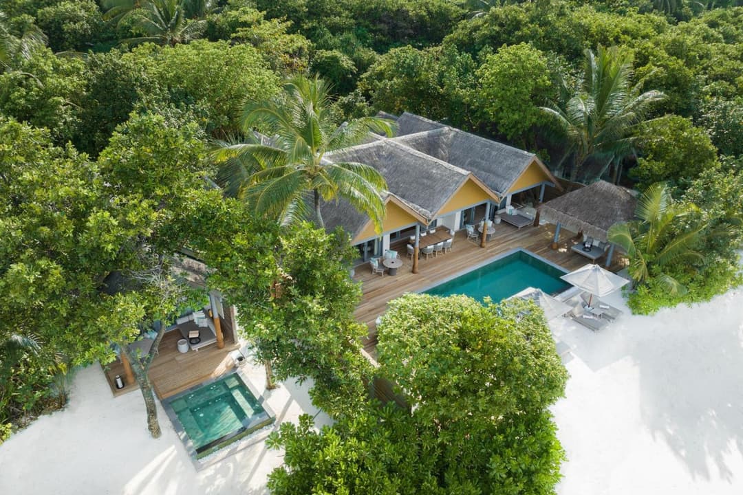 Vakkaru Maldives - Luxury Private Island Resort - View 42