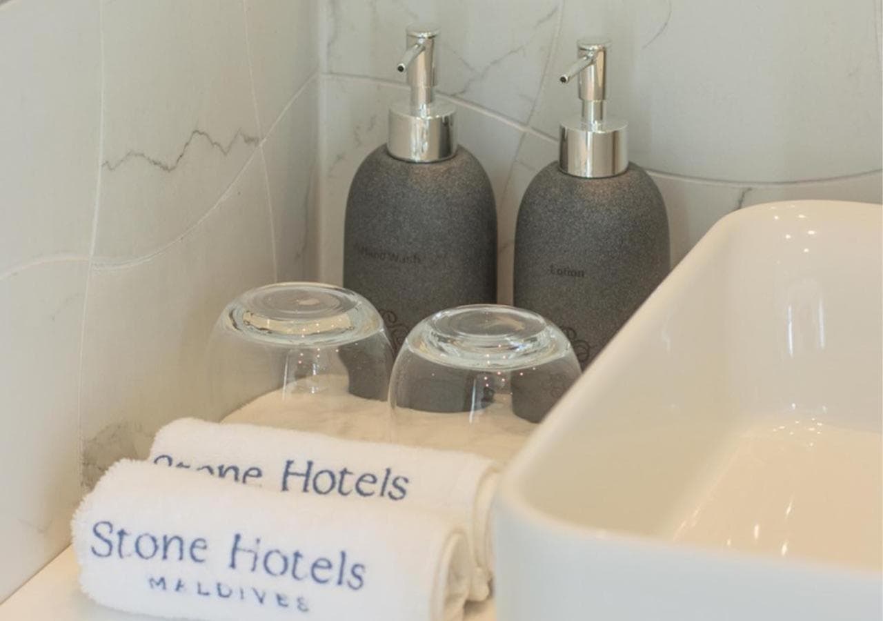 Stone Hotels Dhiffushi - View 46