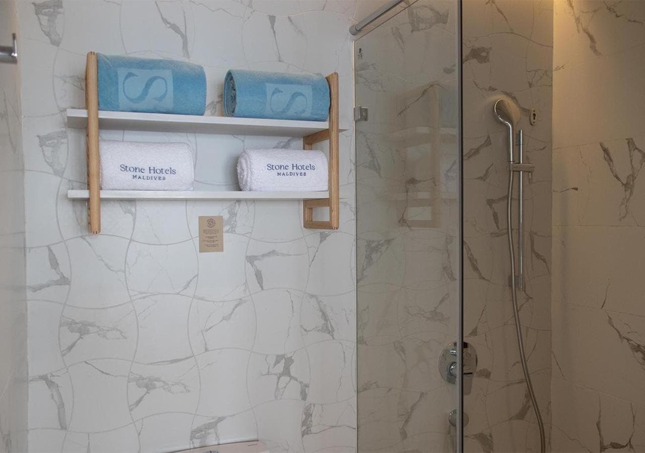 Stone Hotels Dhiffushi - View 43