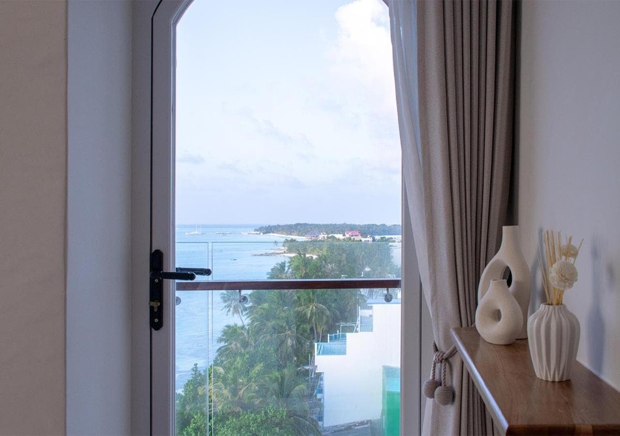 Stone Hotels Dhiffushi - View 74