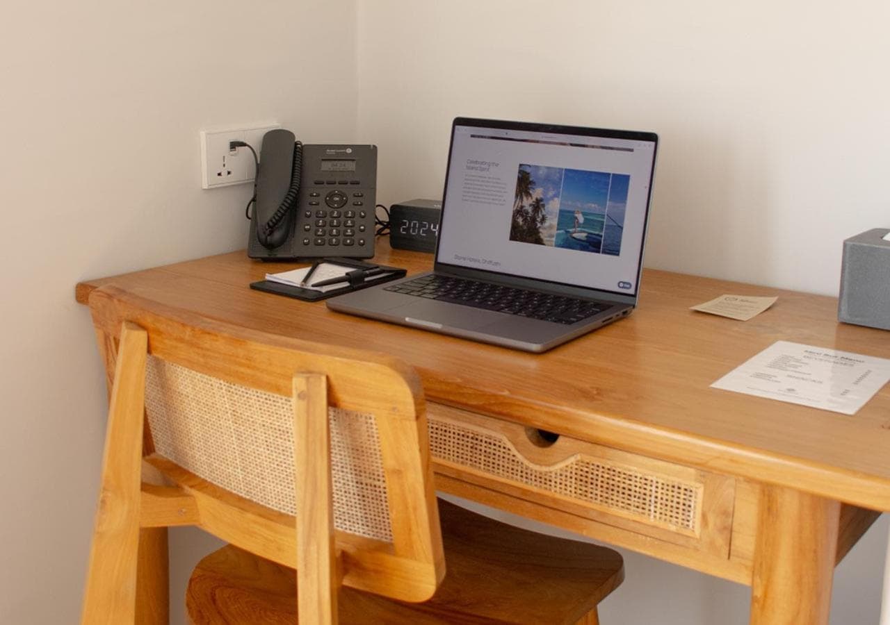 Stone Hotels Dhiffushi - View 125