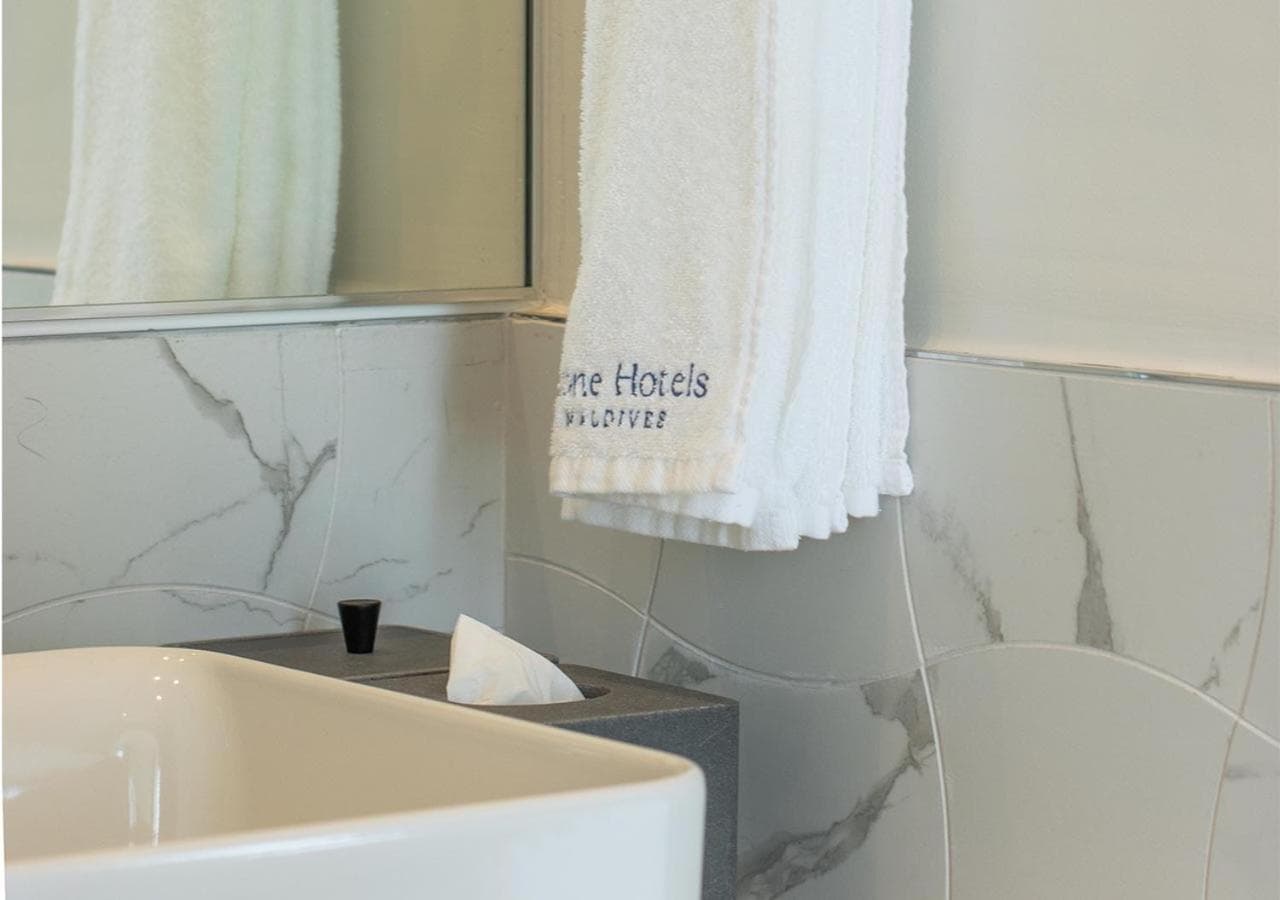 Stone Hotels Dhiffushi - View 84