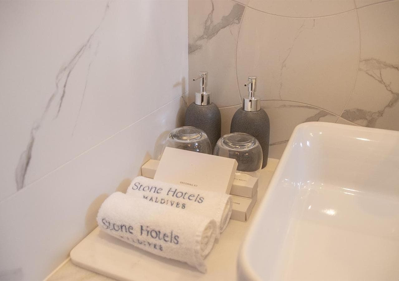 Stone Hotels Dhiffushi - View 99