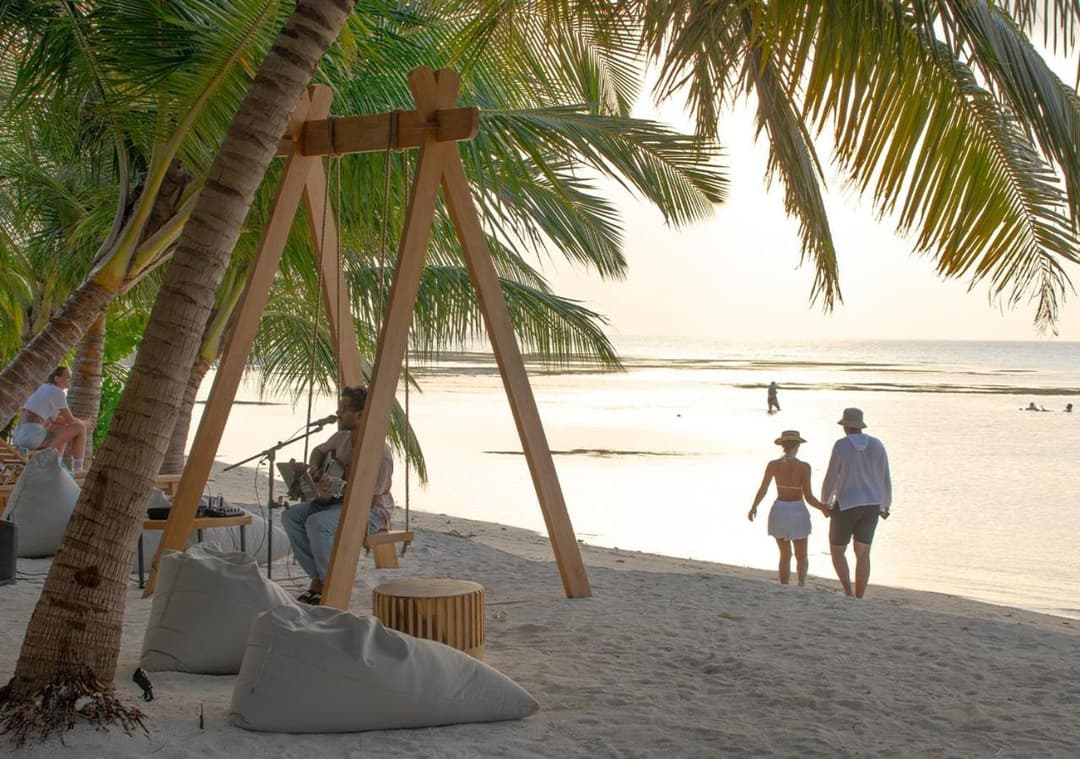 Stone Hotels Dhiffushi - View 61