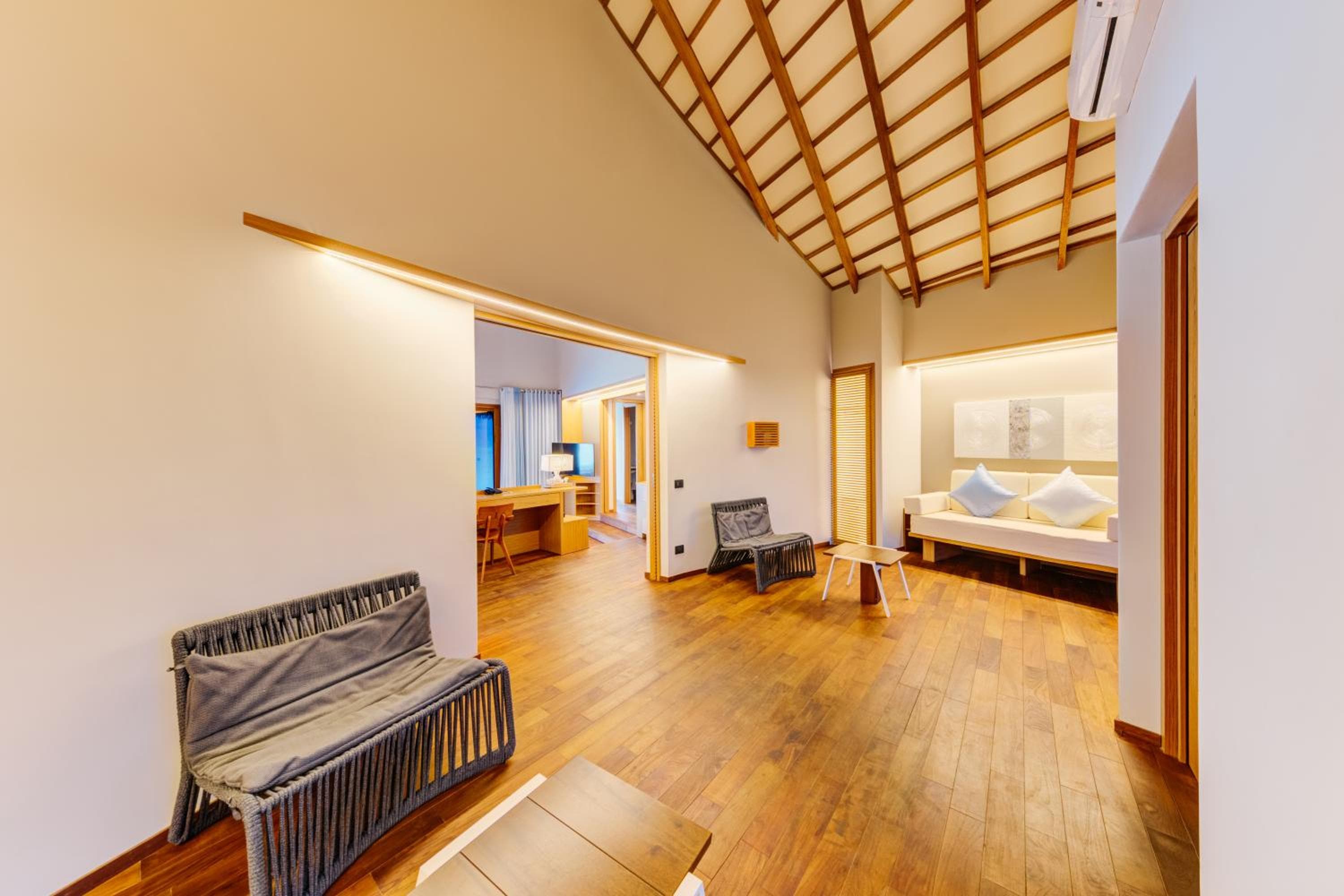 Cinnamon Velifushi Maldives - Free One-Way Speedboat and 02 Kids Under 12 Stay & Dine Free - View 34