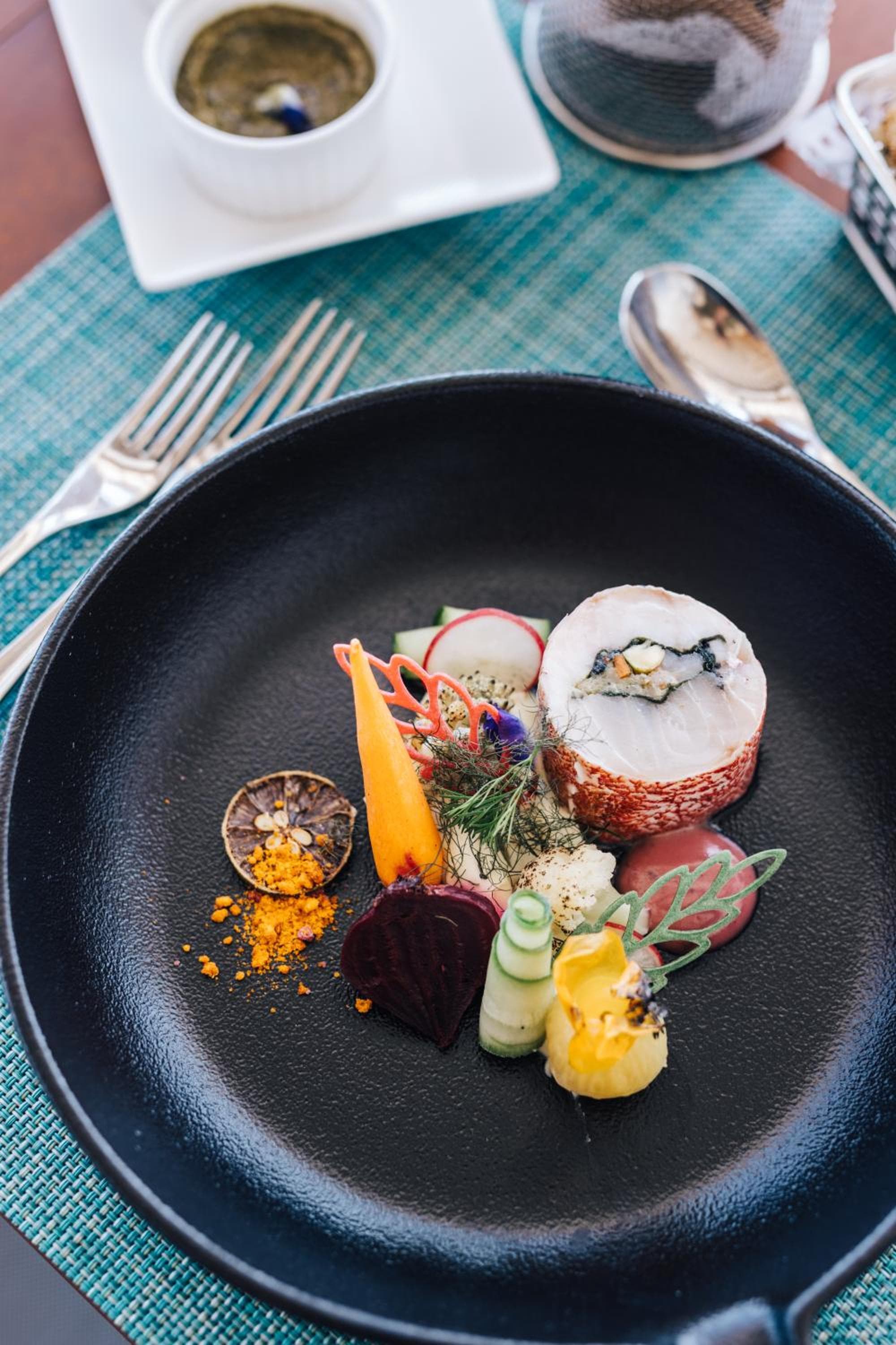 Cinnamon Velifushi Maldives - Free One-Way Speedboat and 02 Kids Under 12 Stay & Dine Free - View 39