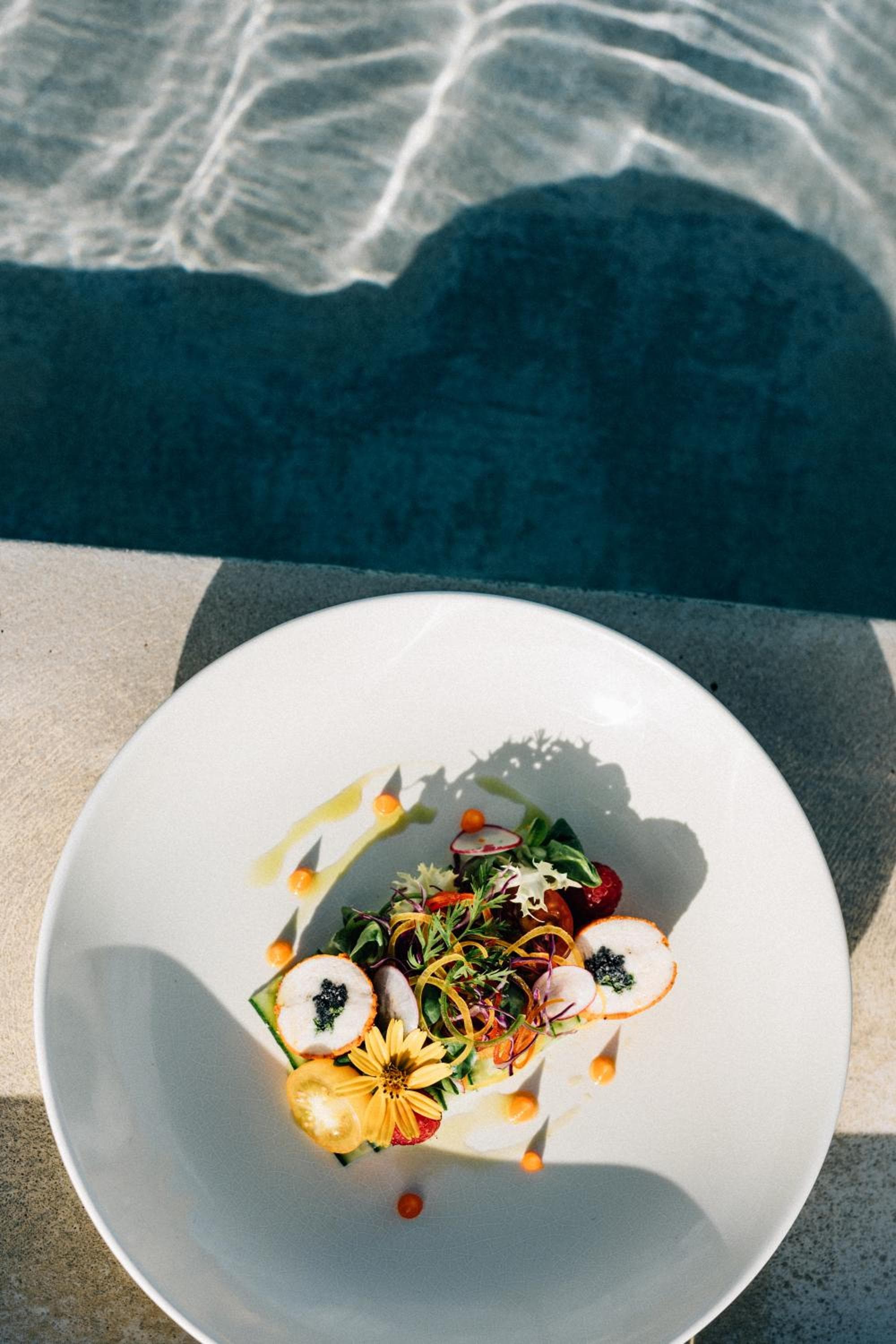 Cinnamon Velifushi Maldives - Free One-Way Speedboat and 02 Kids Under 12 Stay & Dine Free - View 45