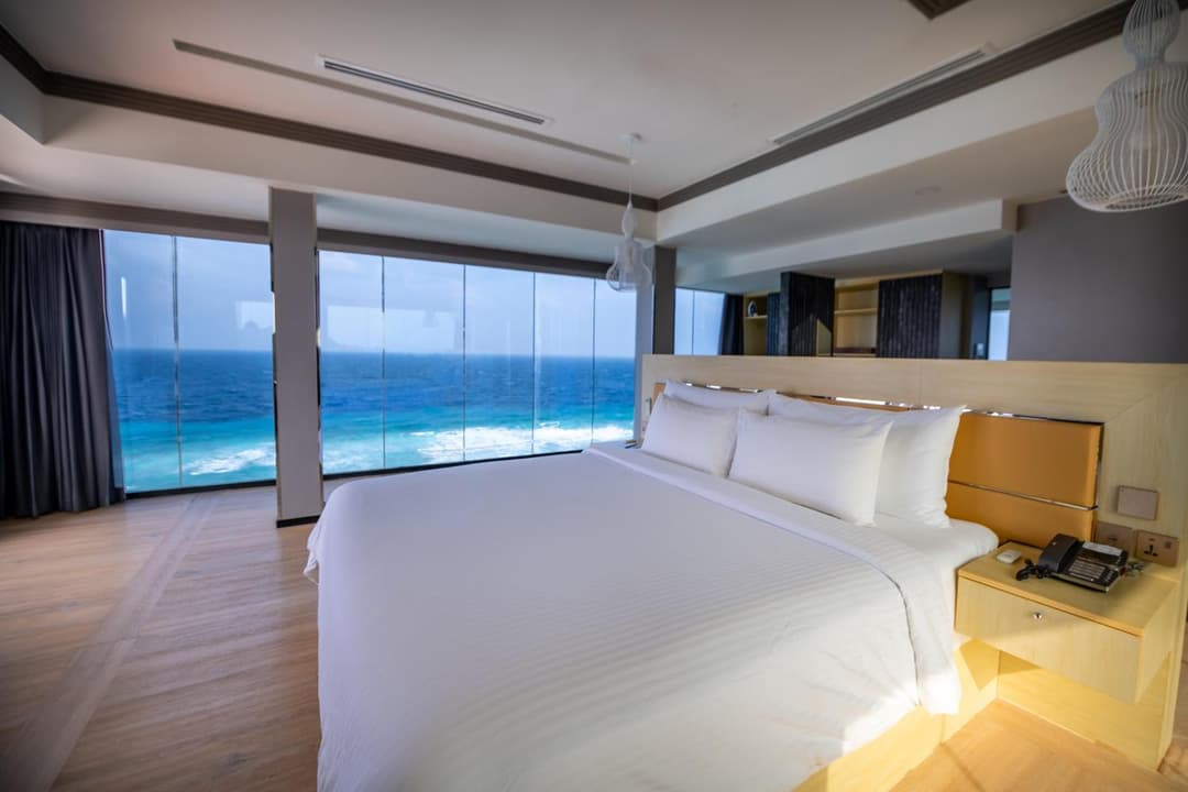Swarn by Hawks Hotels Kamadhoo Baa Atoll - View 6