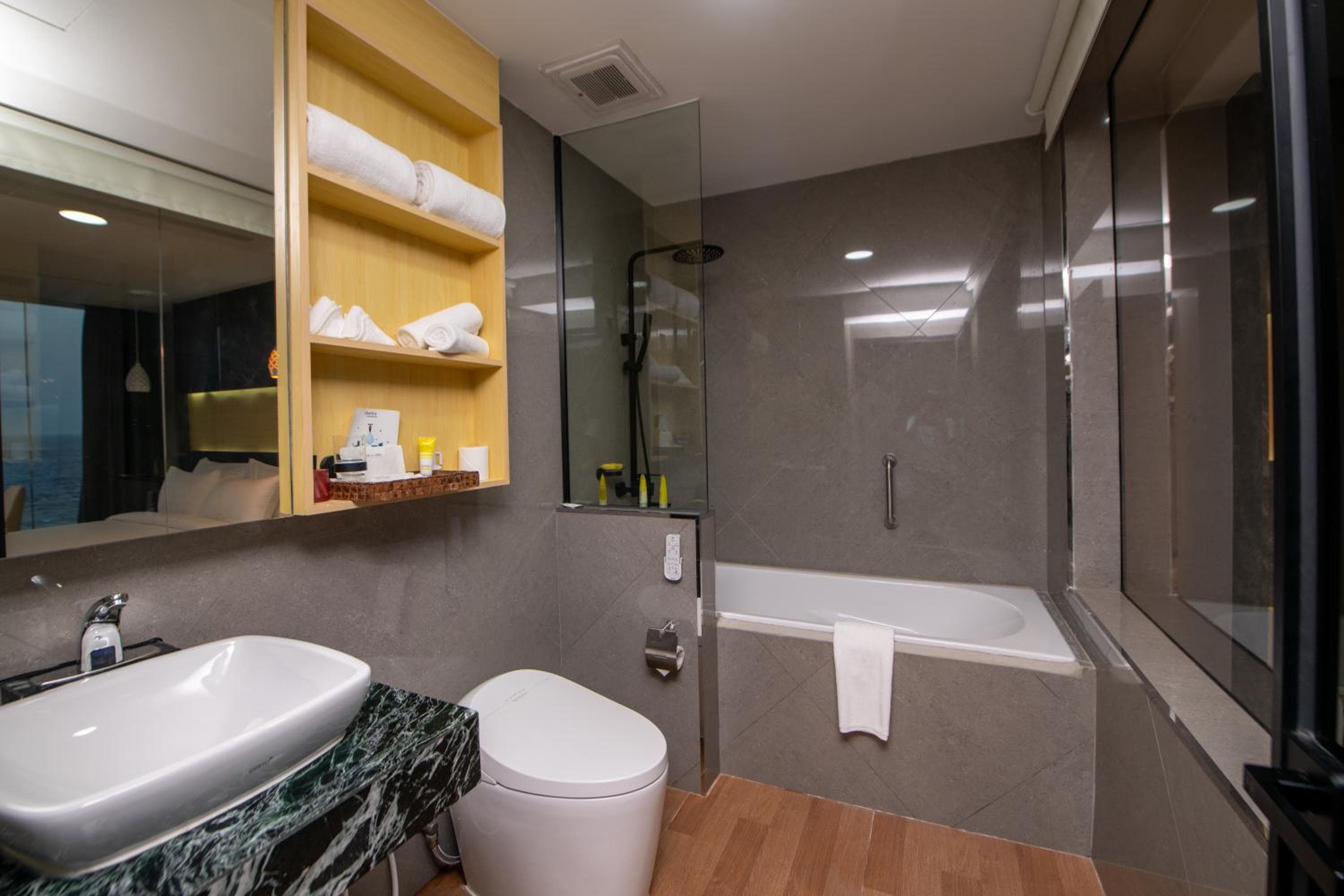 Swarn by Hawks Hotels Kamadhoo Baa Atoll - View 56