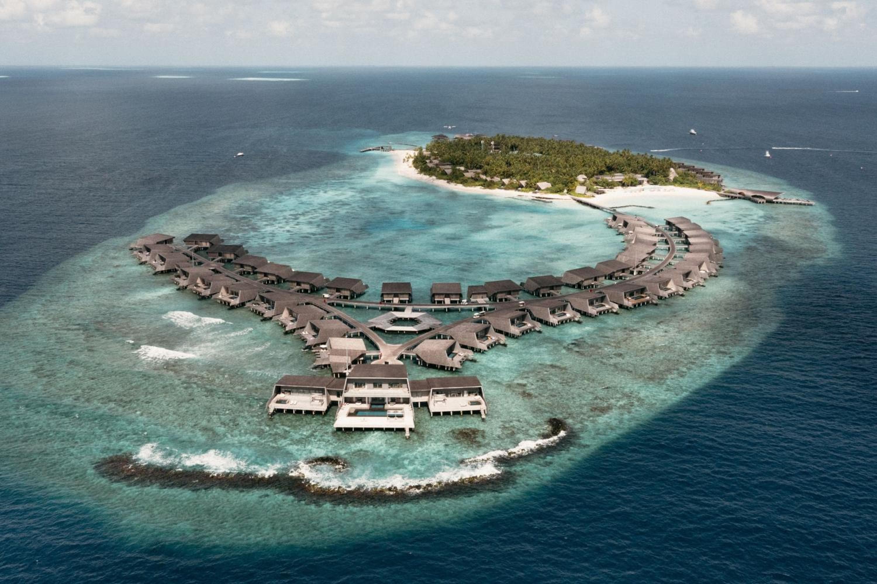 The St. Regis Maldives Vommuli Resort - View 3