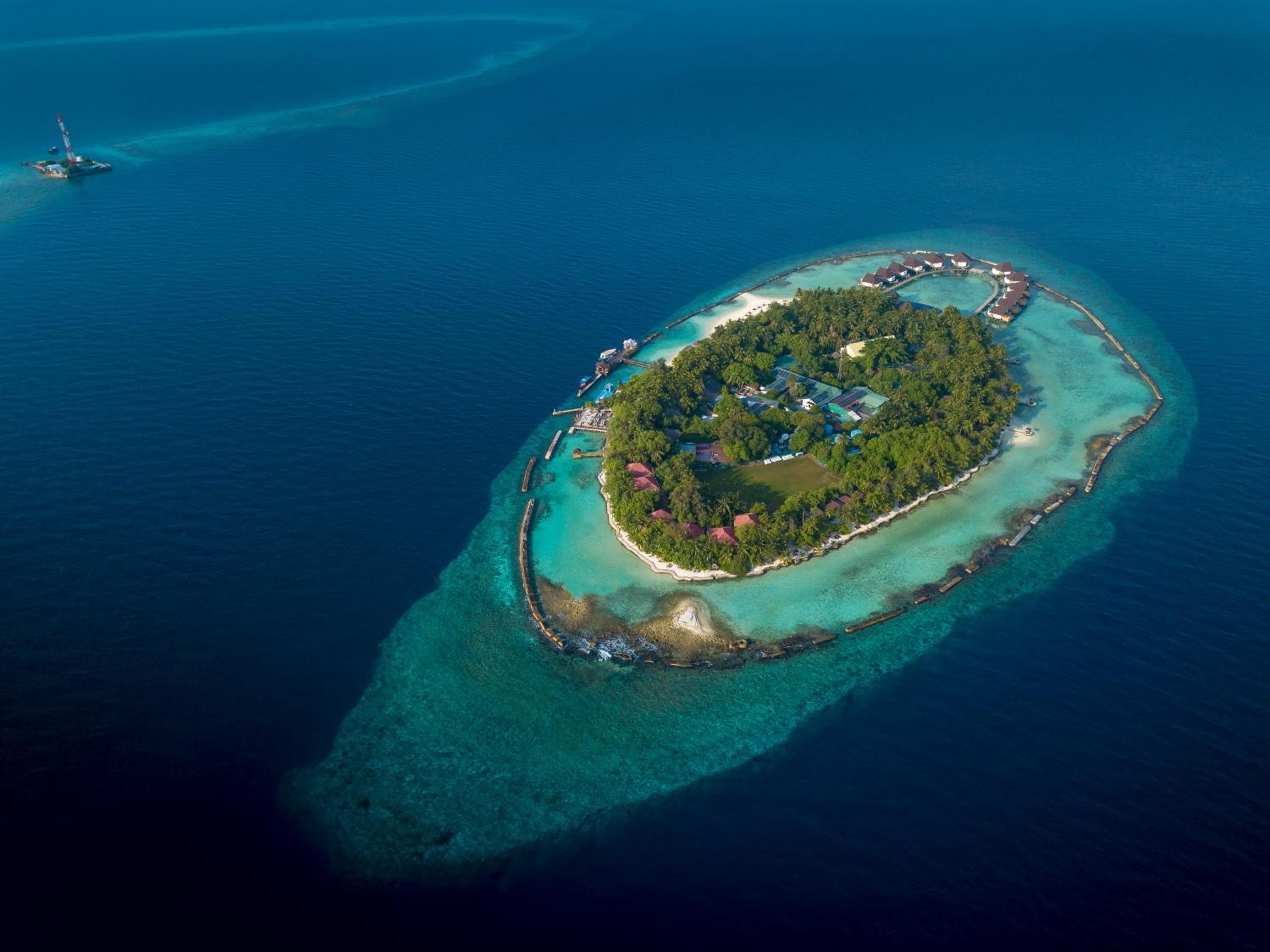 Ellaidhoo Maldives by Cinnamon - Free One-Way Speedboat and 02 Kids Under 12 Stay & Dine Free - View 8