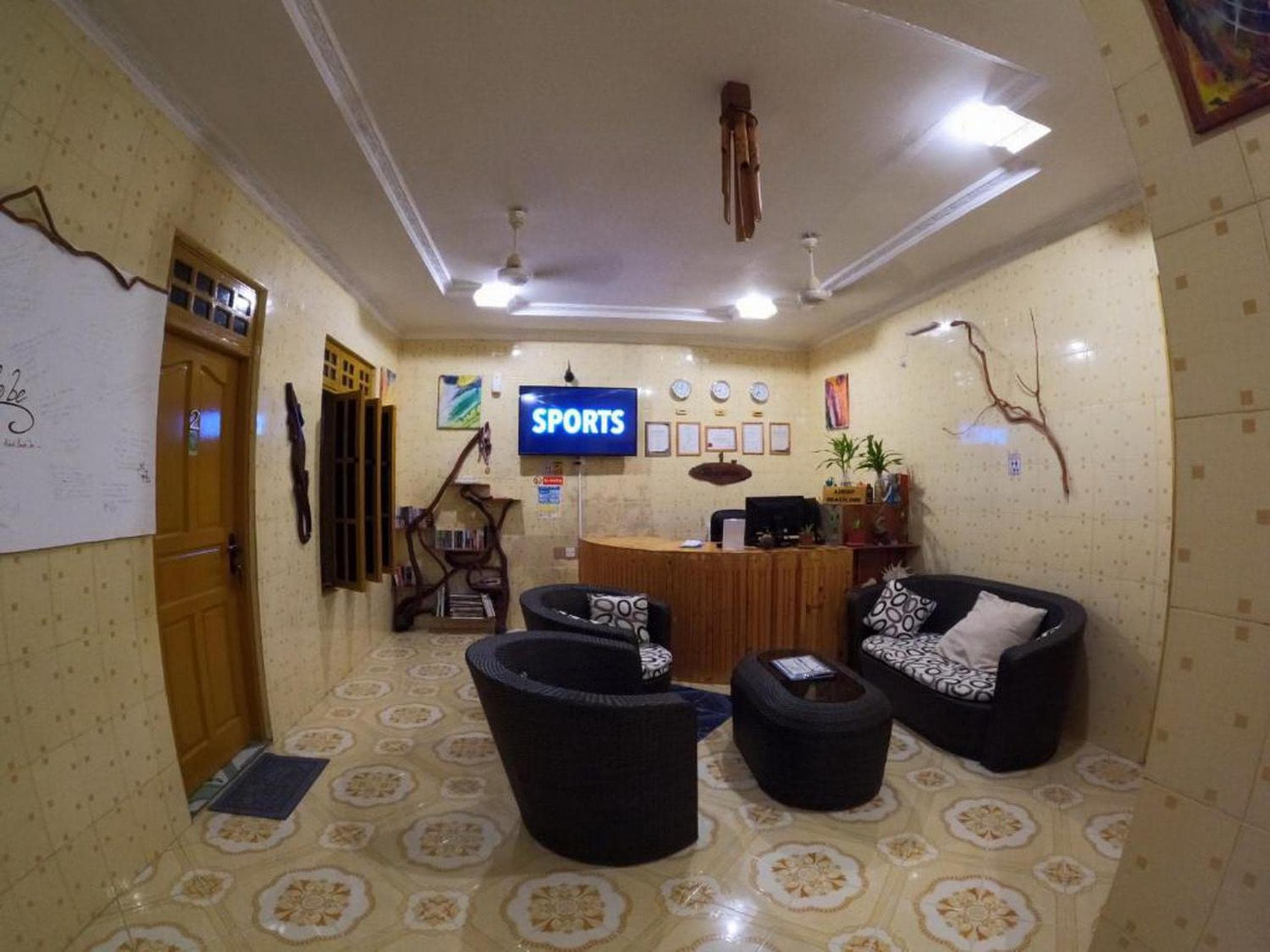 Adroit Beach Inn - View 9