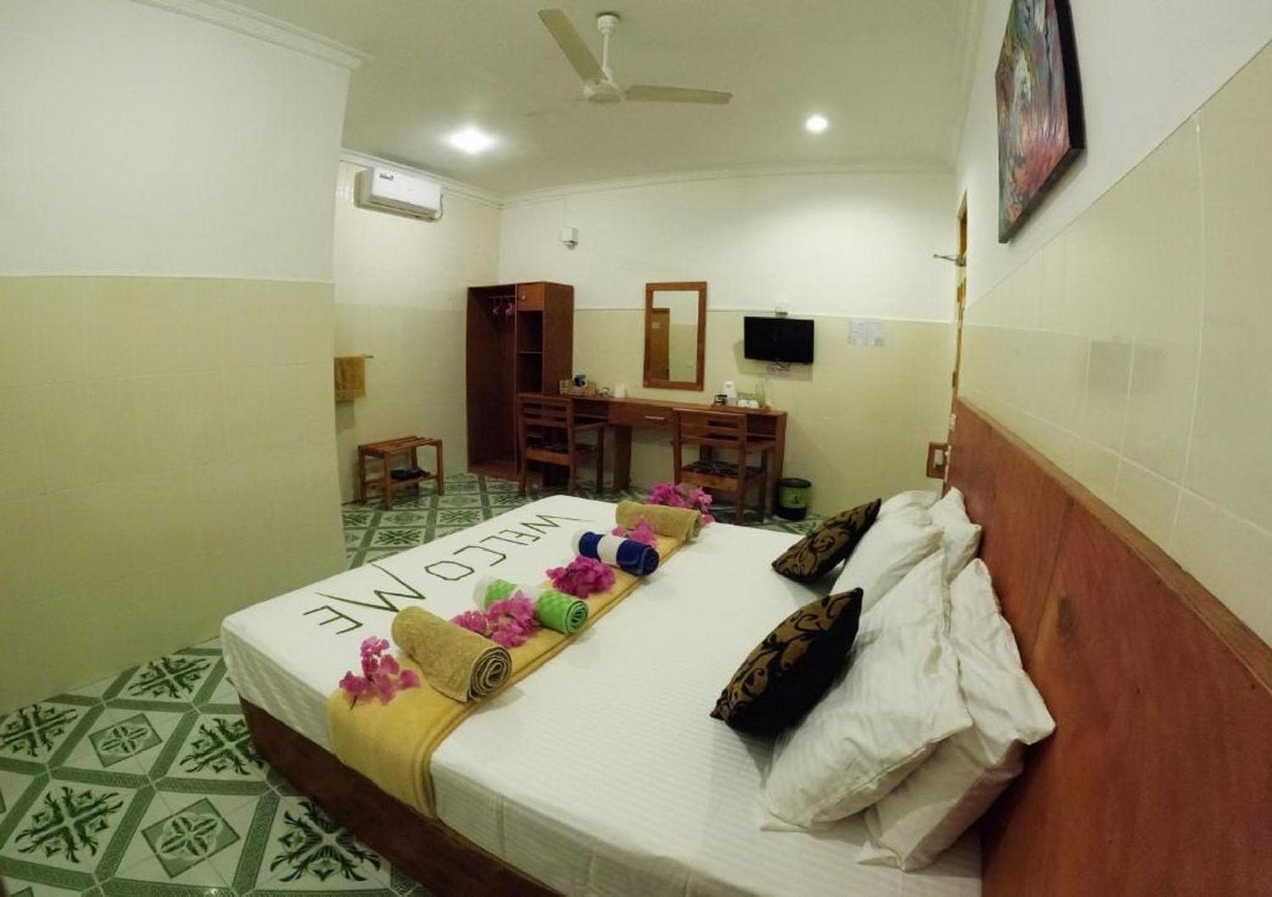 Adroit Beach Inn - View 138