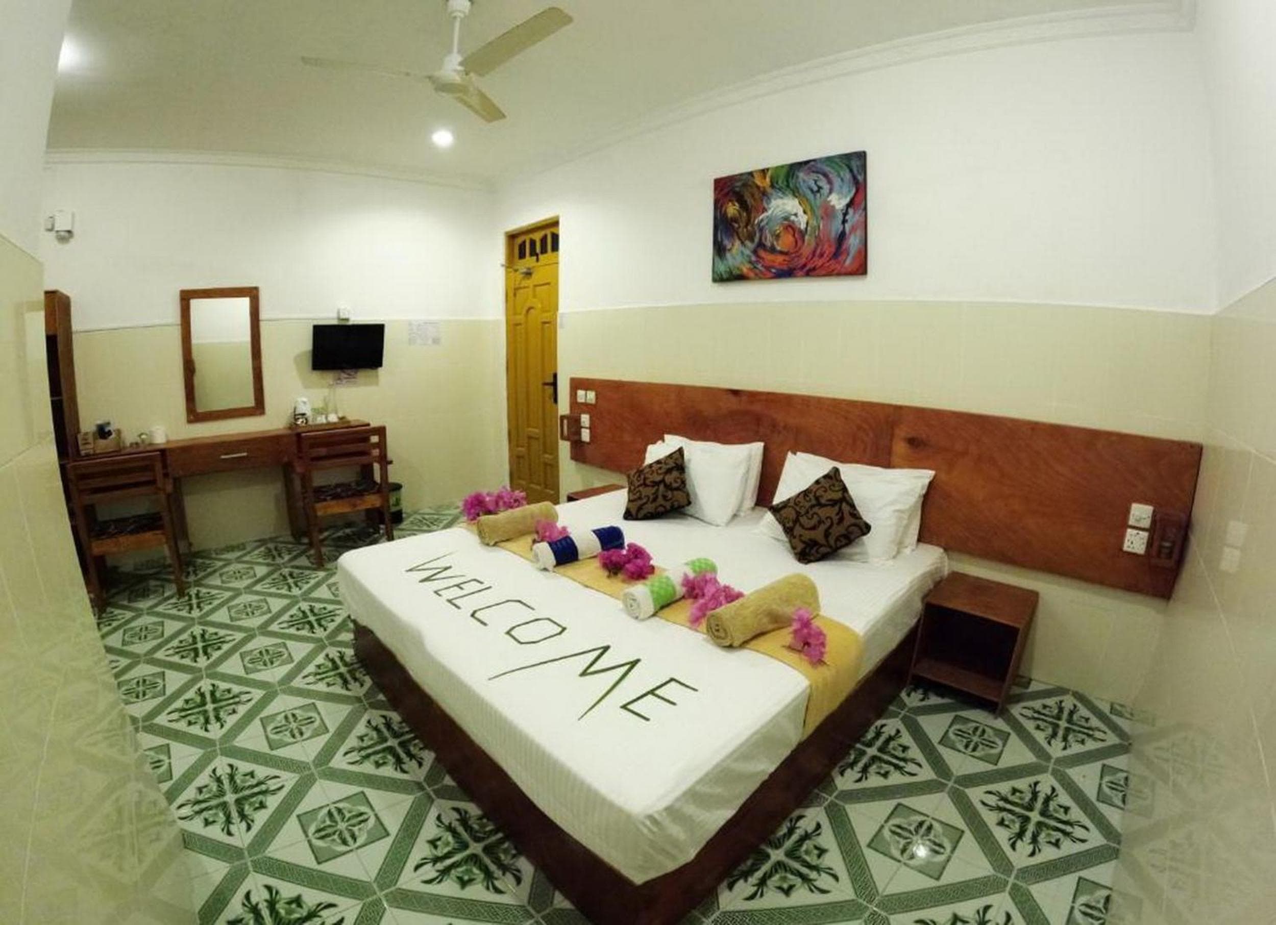 Adroit Beach Inn - View 136