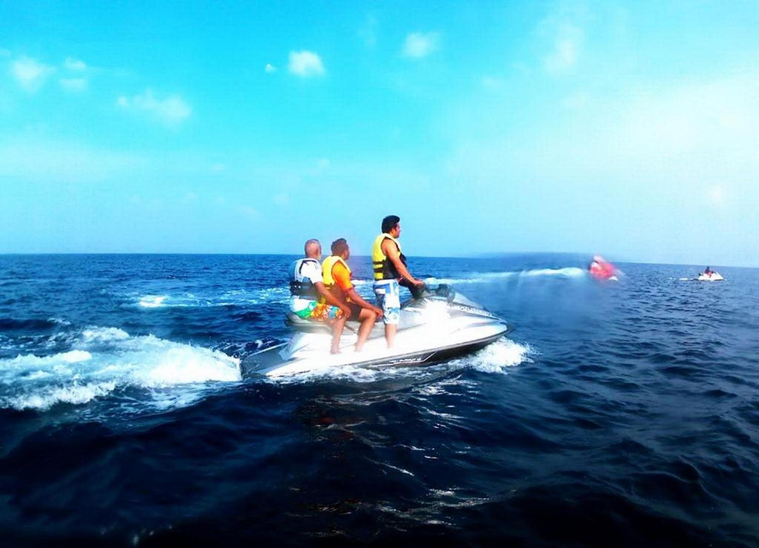 Adroit Beach Inn - View 196