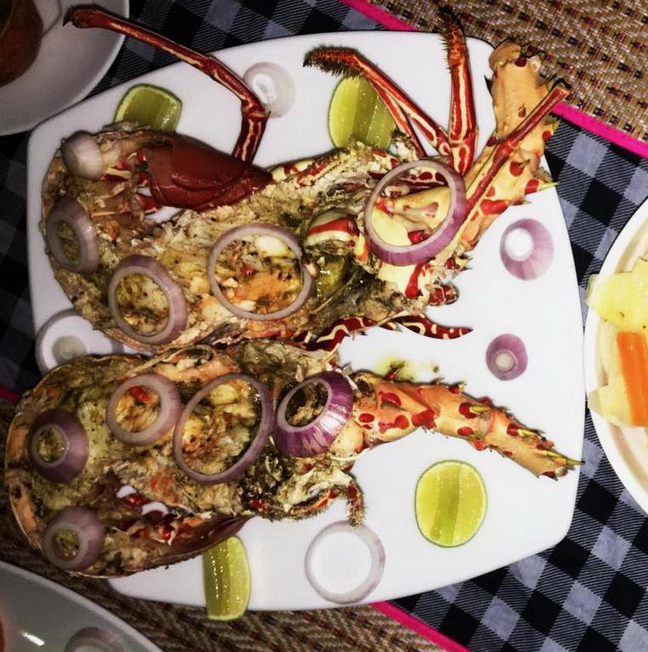 Adroit Beach Inn - View 92