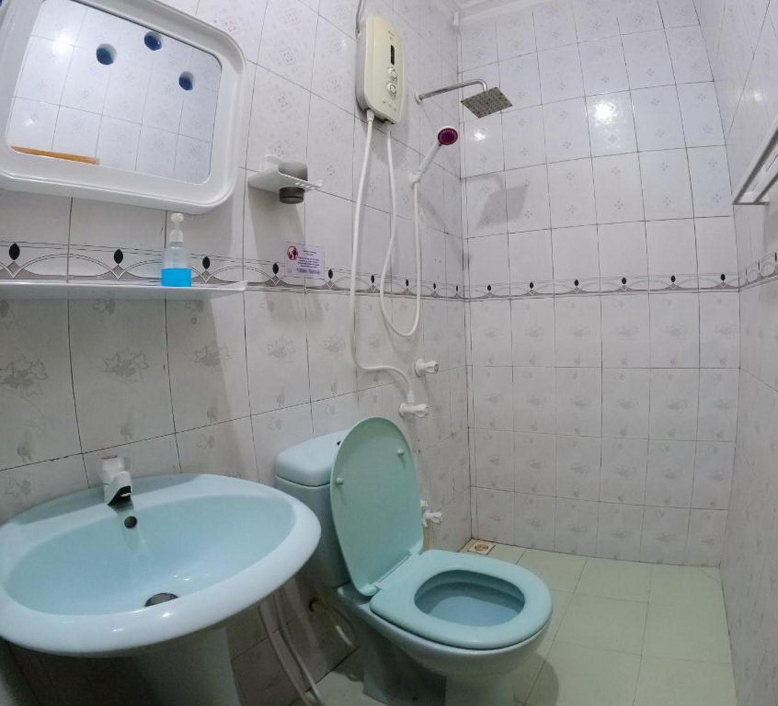 Adroit Beach Inn - View 226