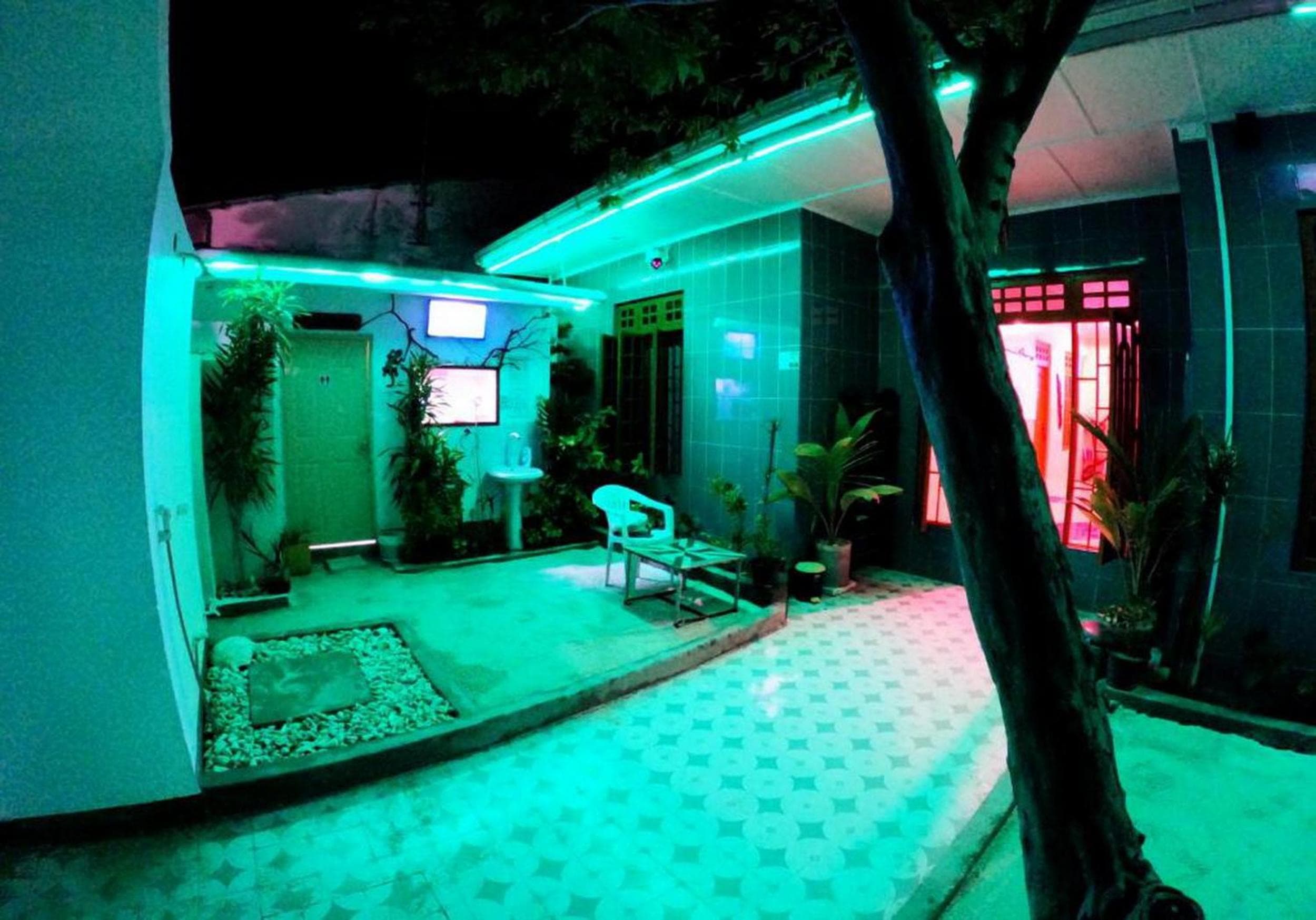 Adroit Beach Inn - View 63