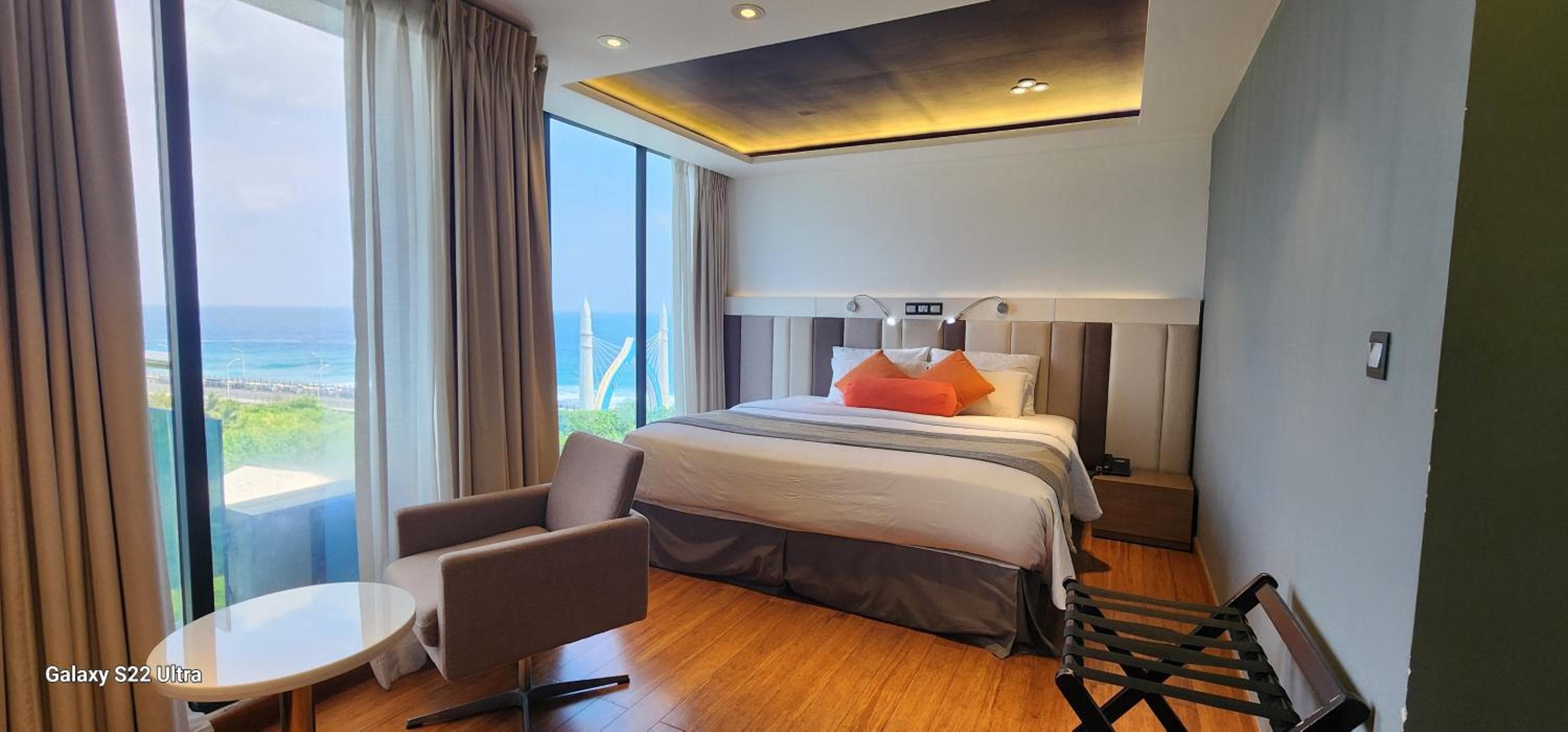 Beehive Premier - View 72