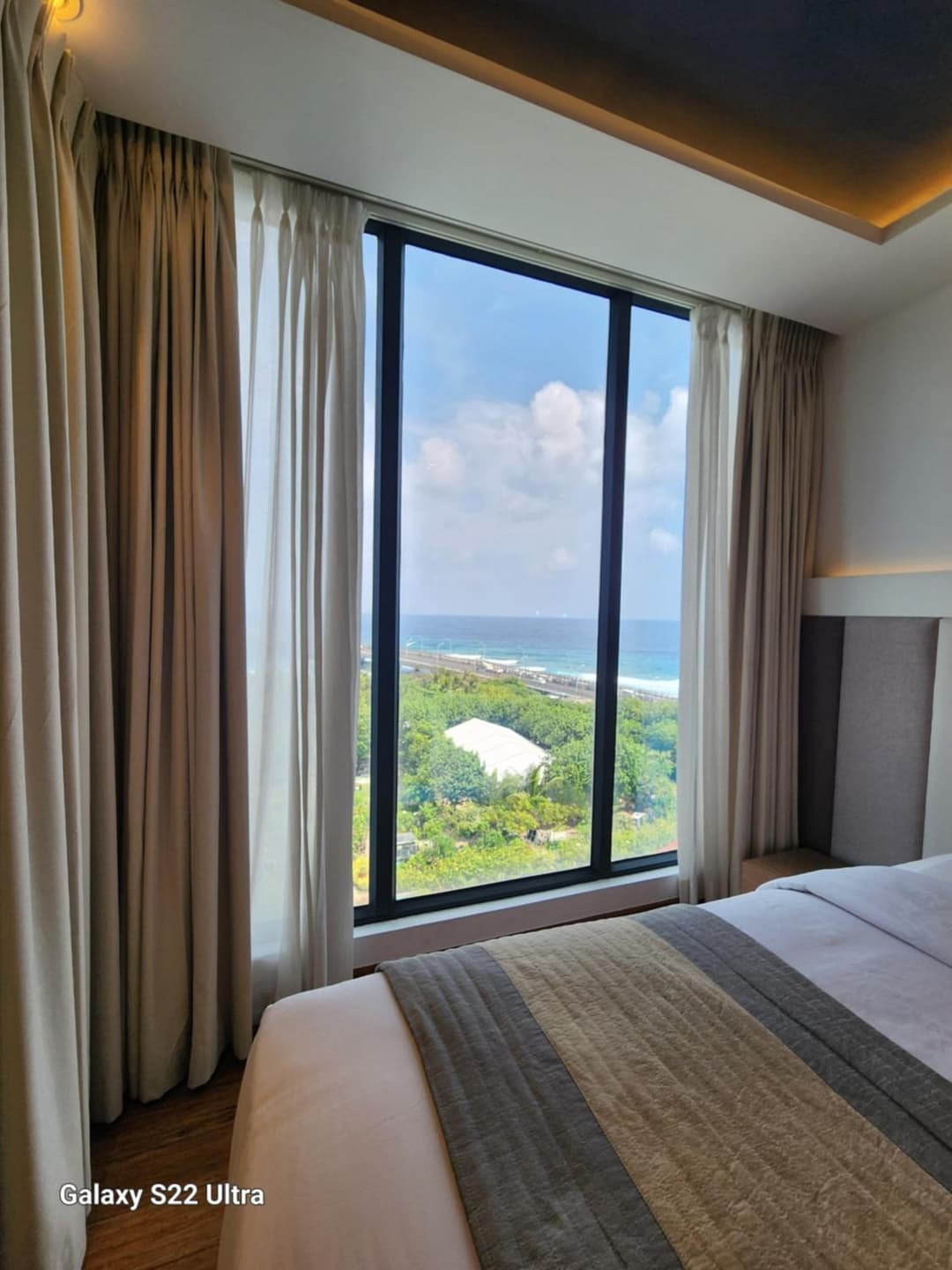 Beehive Premier - View 14