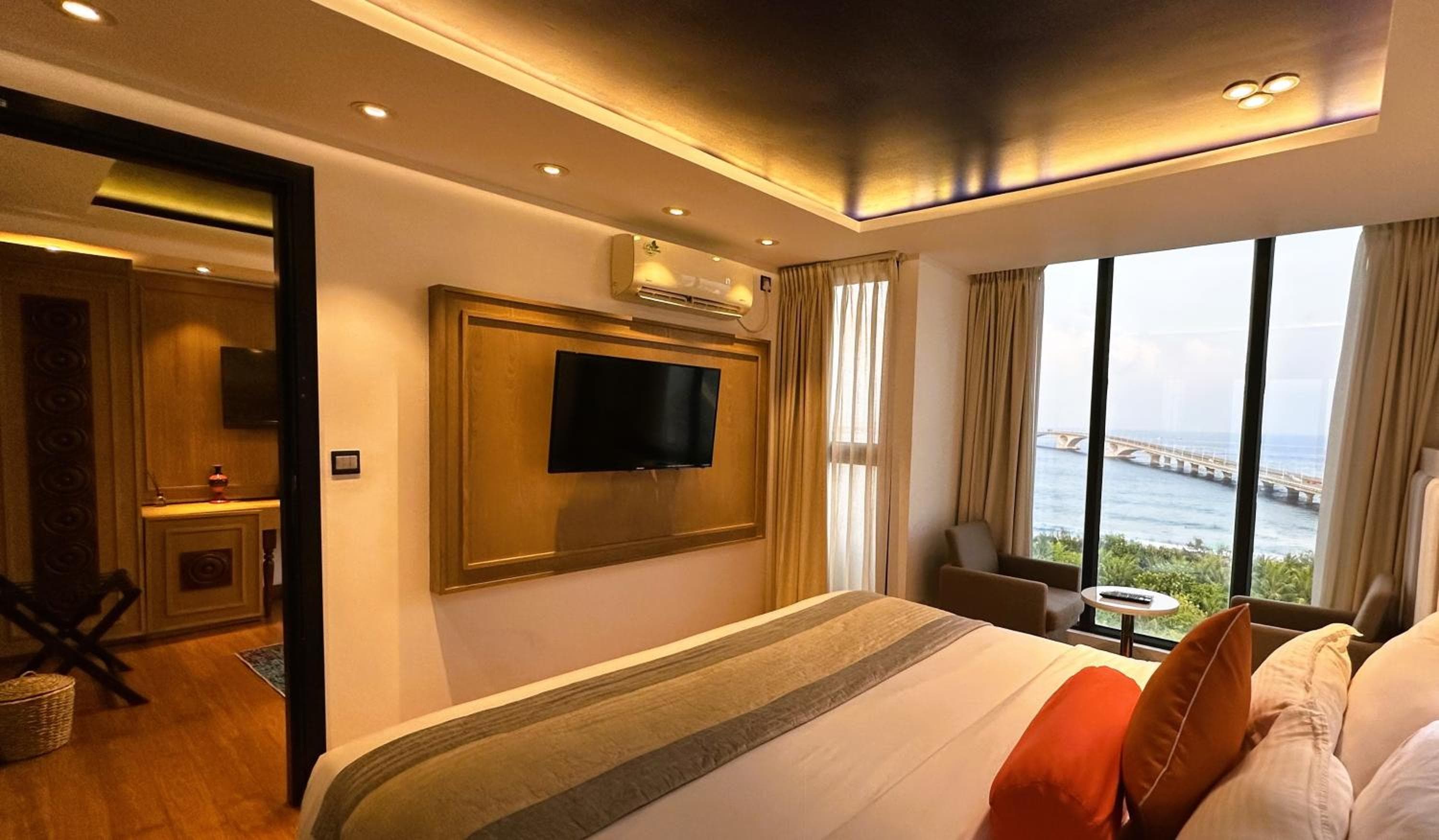 Beehive Premier - View 85