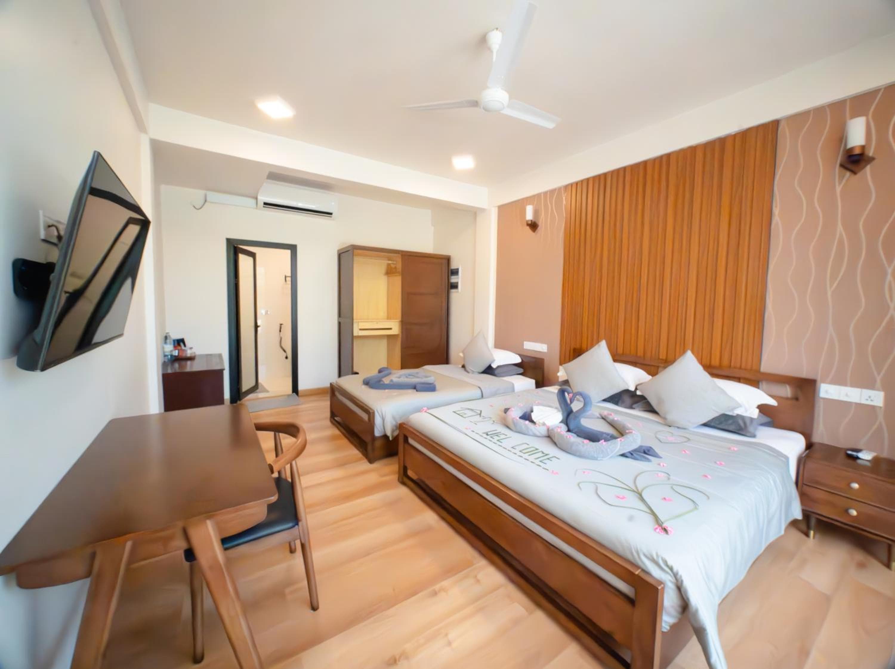 Ahola Thoddoo, Maldives - View 25