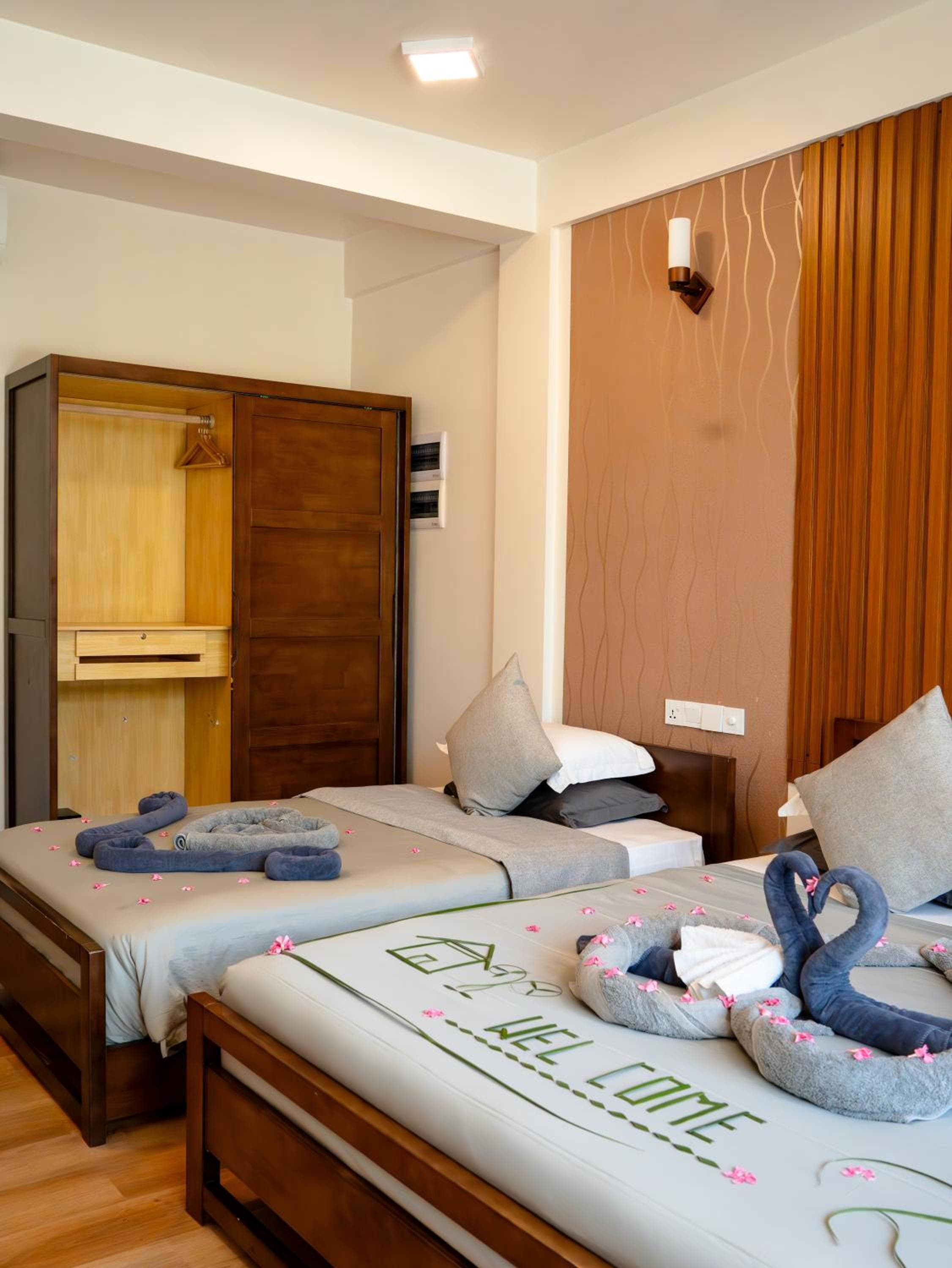 Ahola Thoddoo, Maldives - View 8