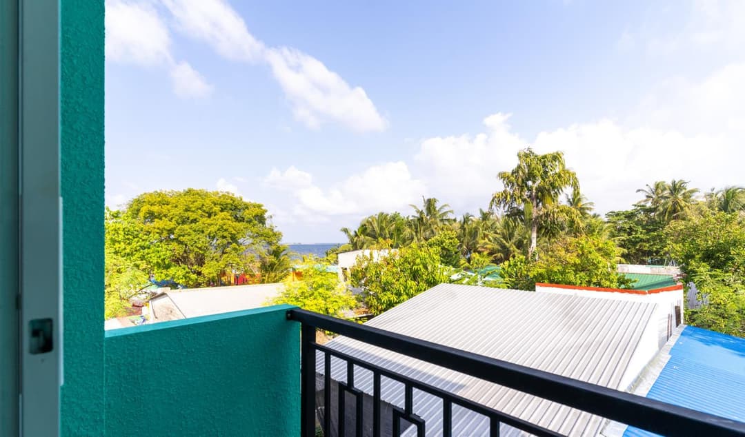 Ukulhas Sands - View 19