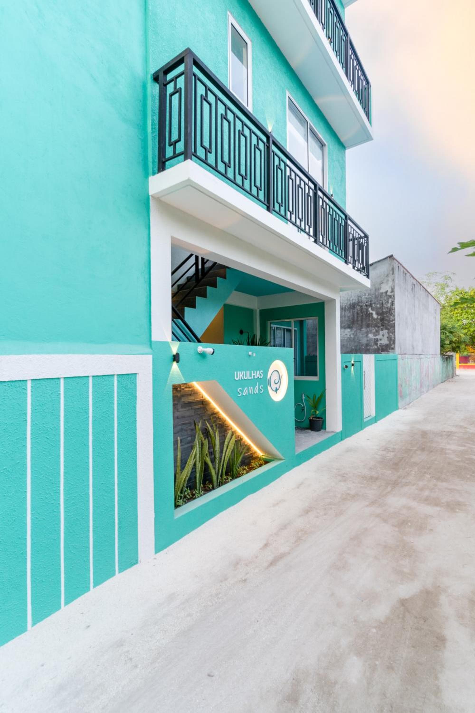 Ukulhas Sands - View 37