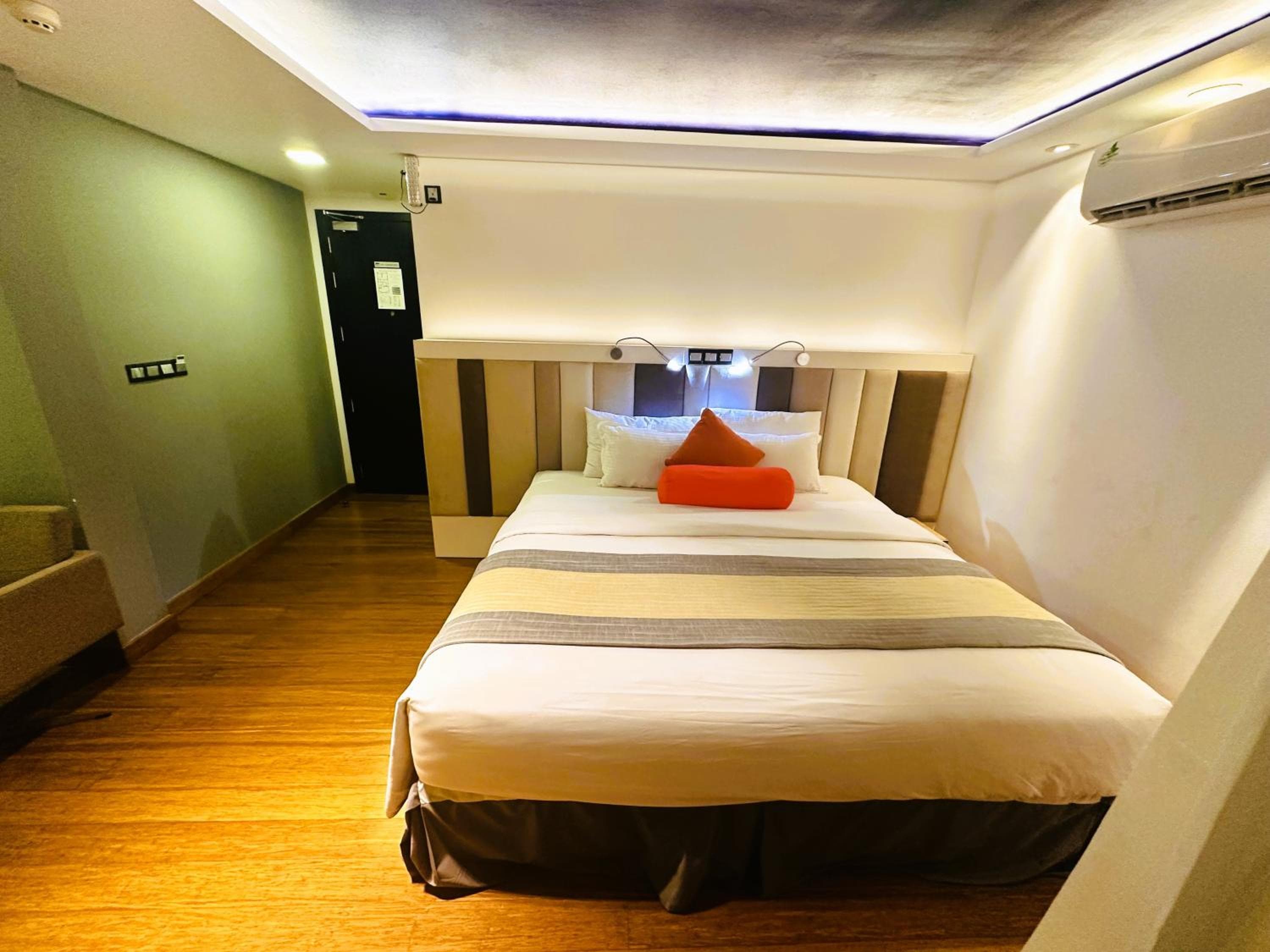 Beehive Premier - View 88