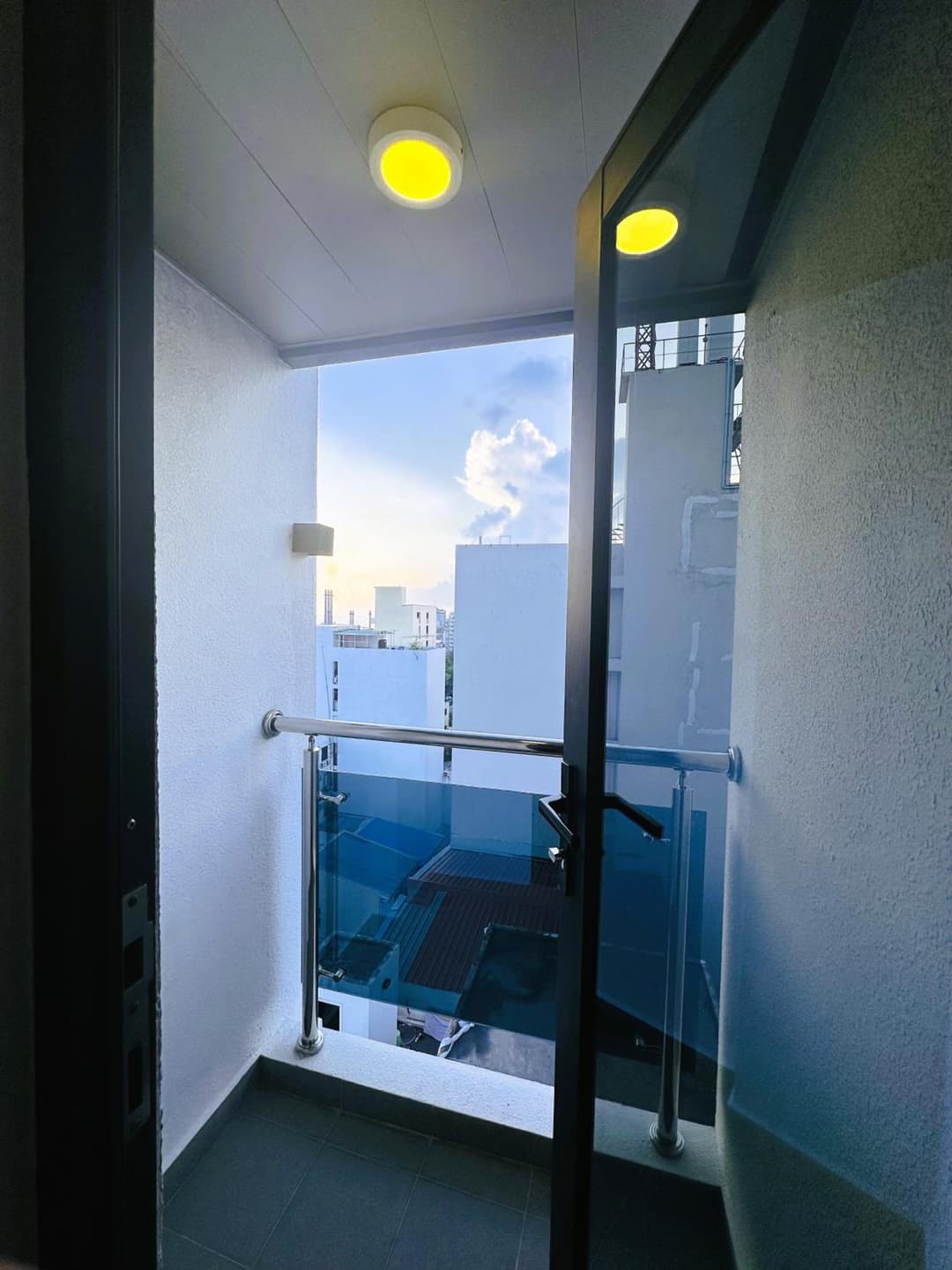 Beehive Premier - View 85