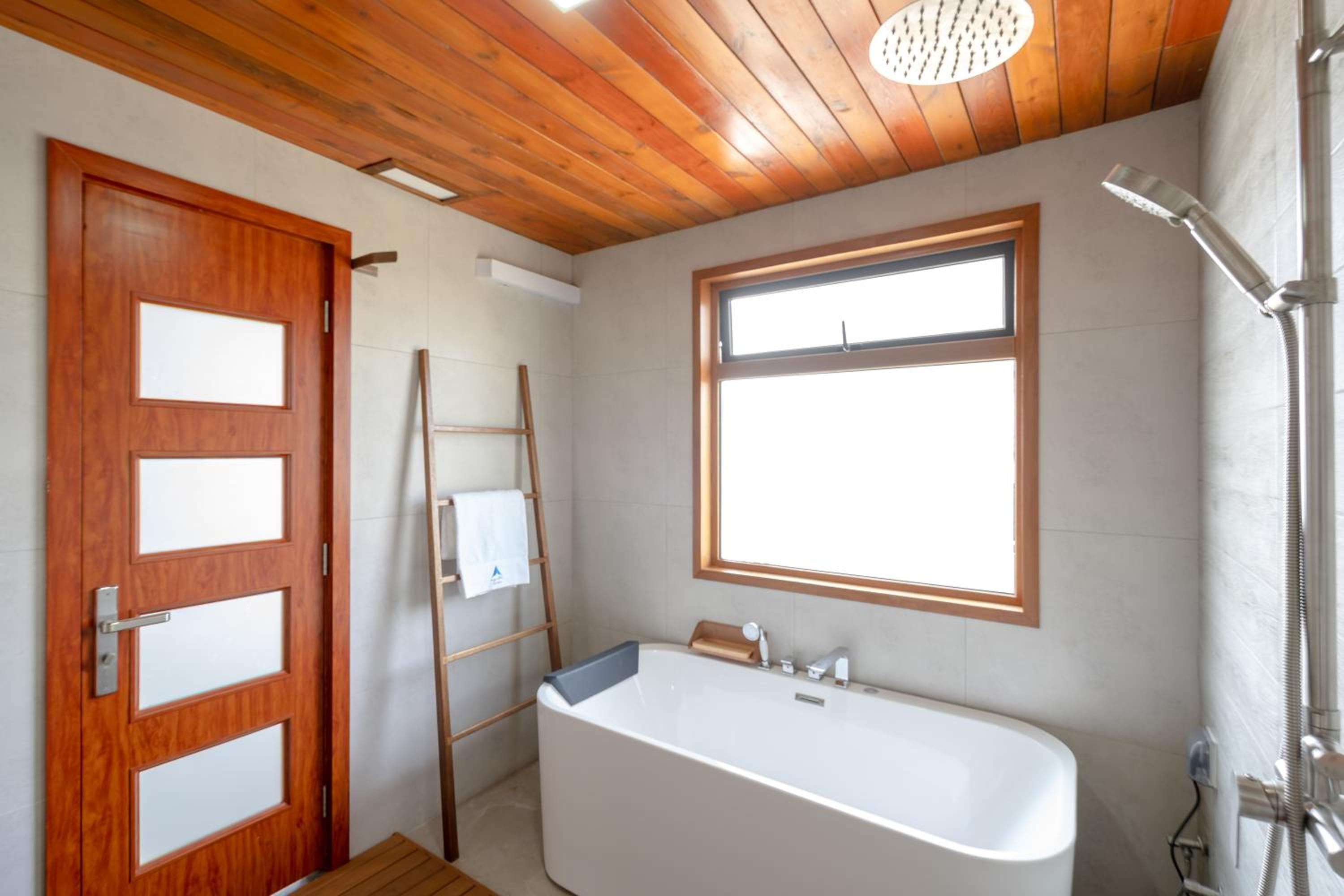 Ayala Oceanview Maldives - View 59