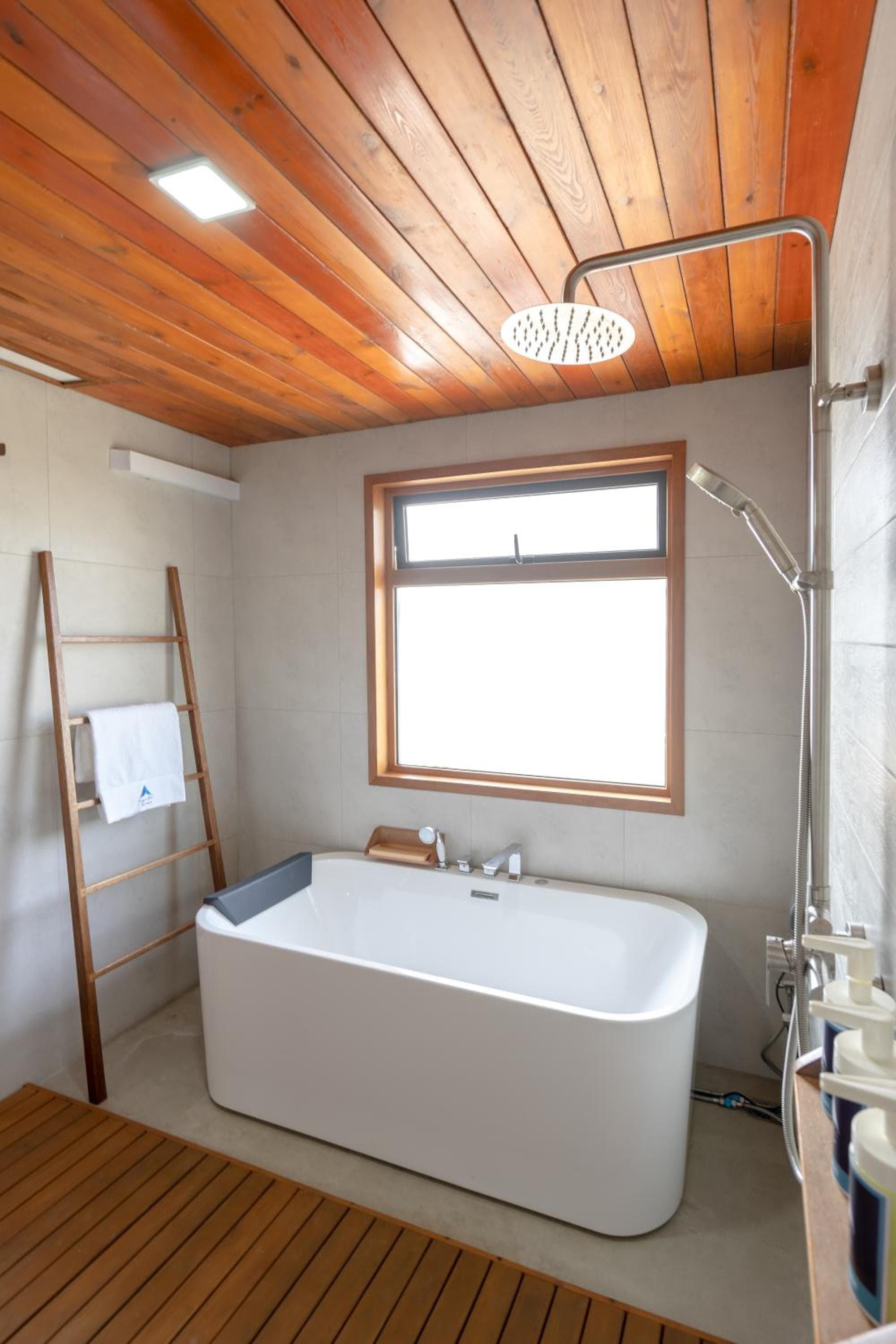 Ayala Oceanview Maldives - View 60