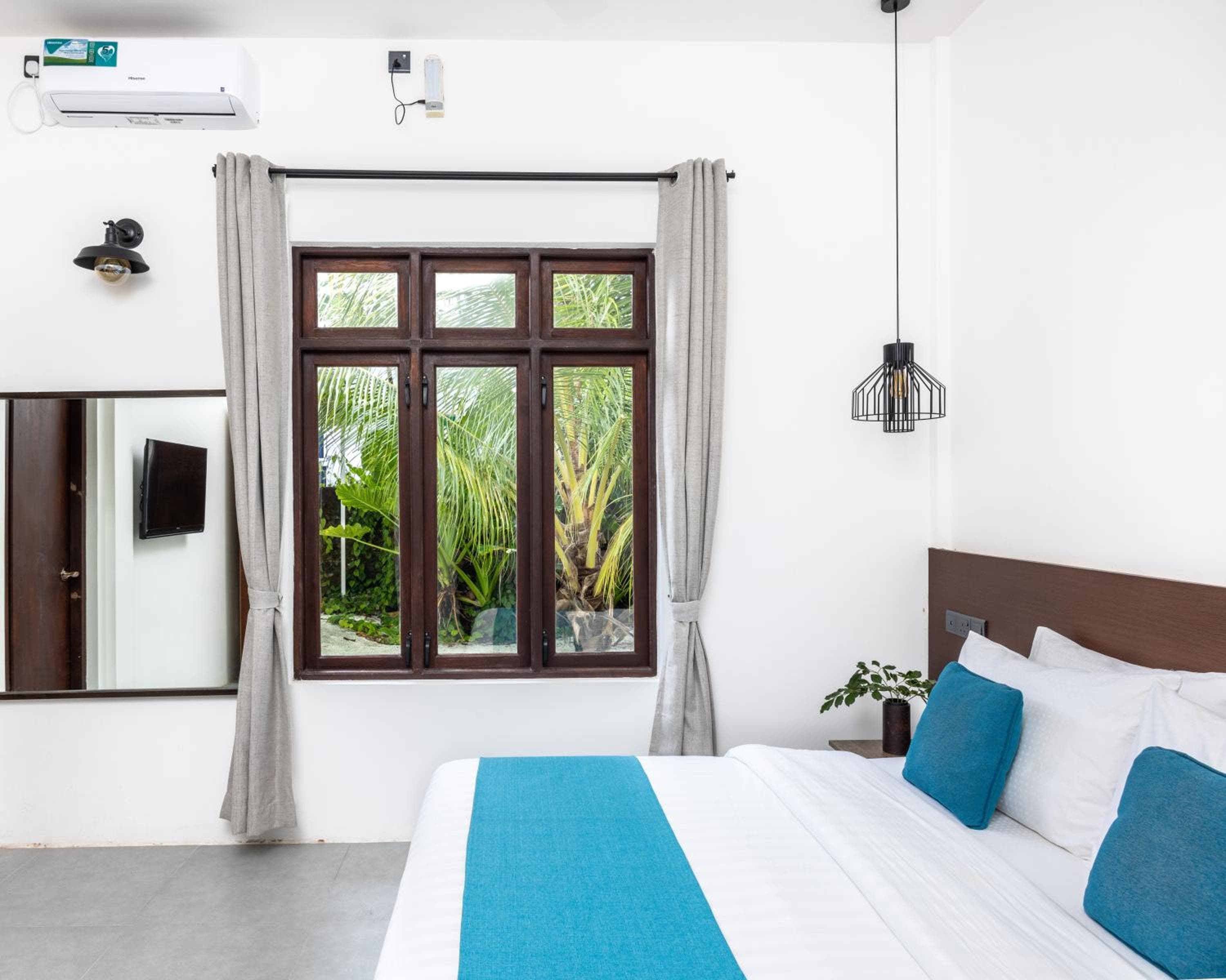 Fushi Beach Guesthouse - View 27