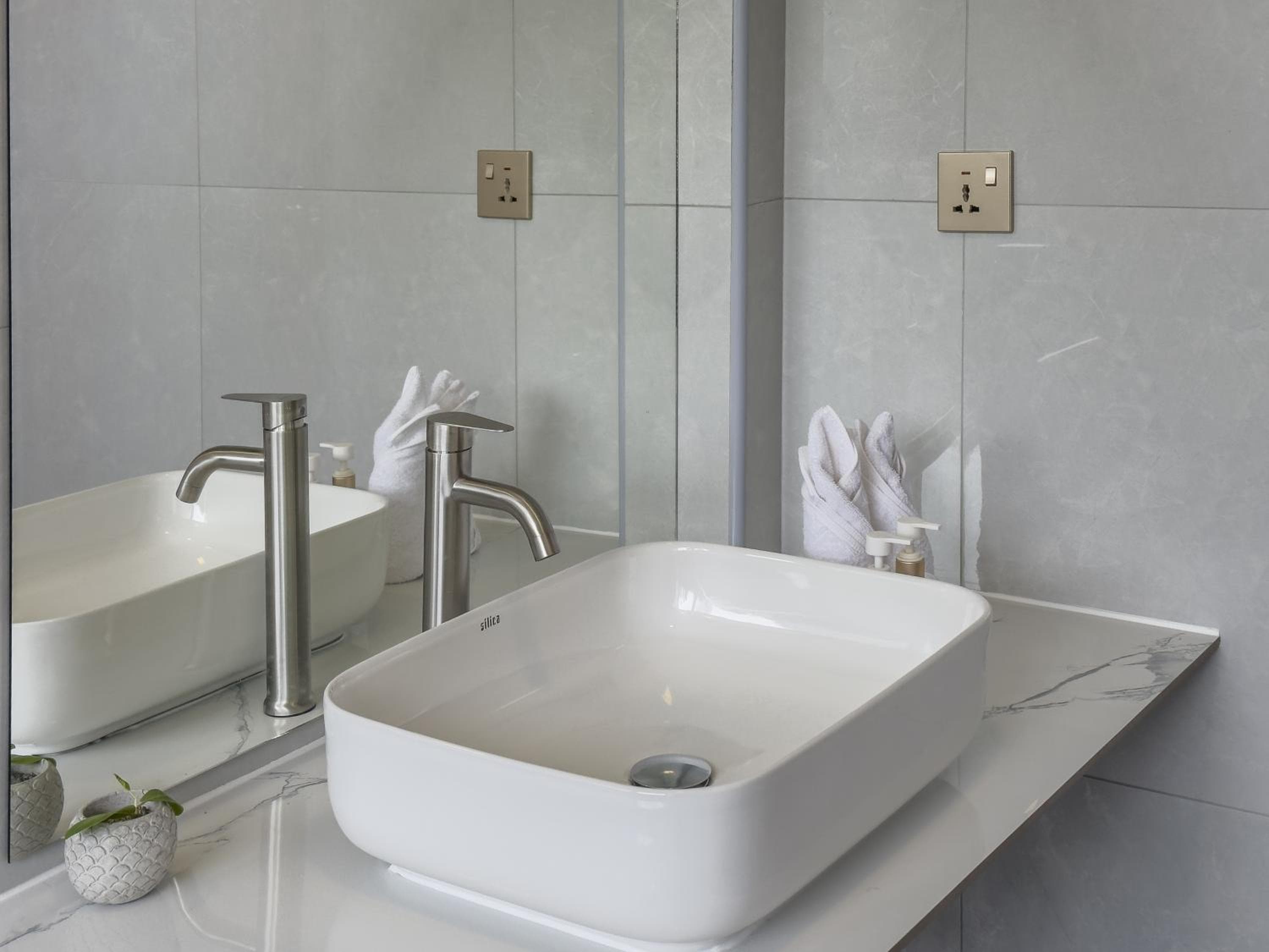 Lagoon Villa Maldives - View 7