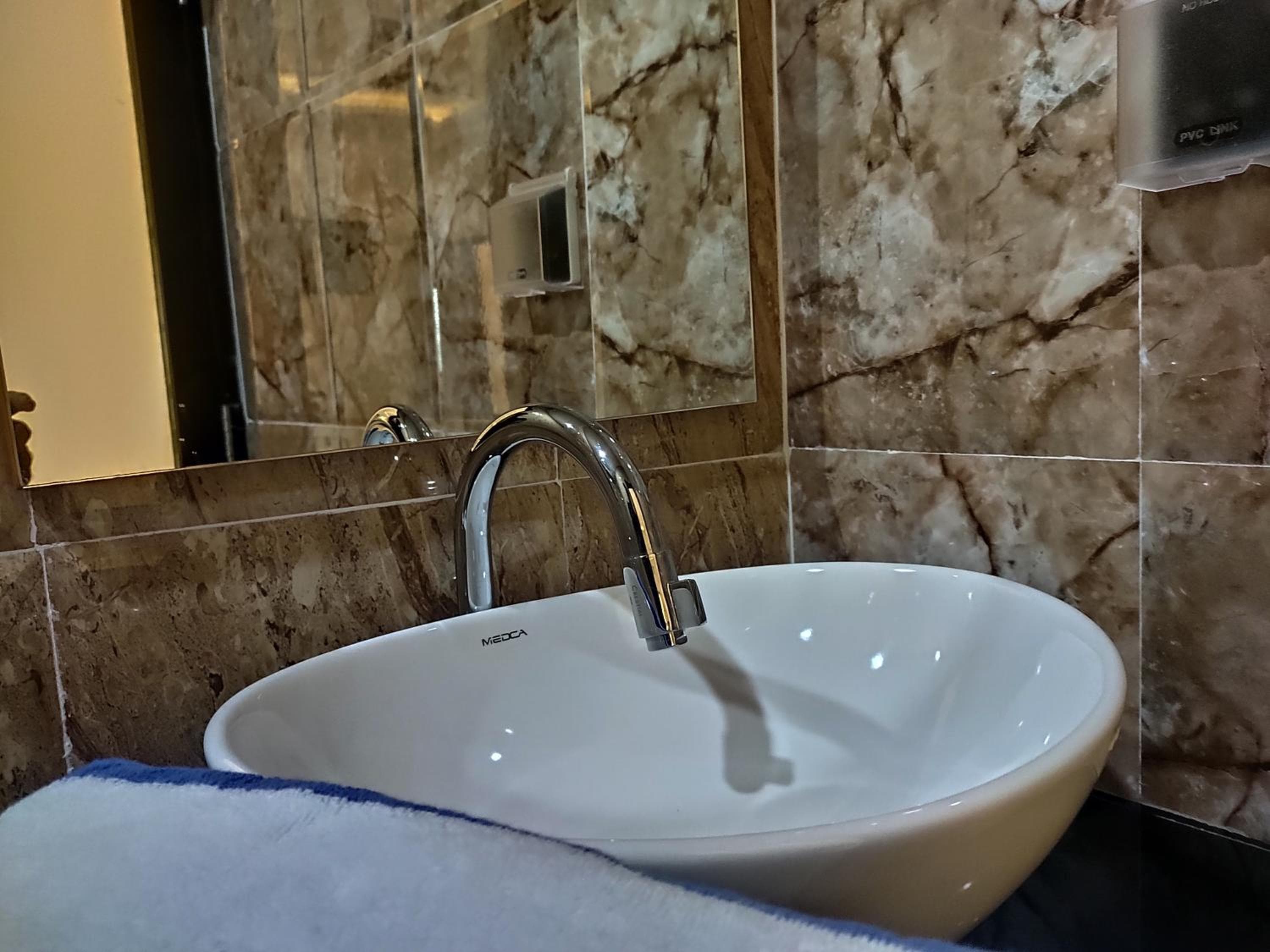 Crown Beach Villas -Private Beach - View 38