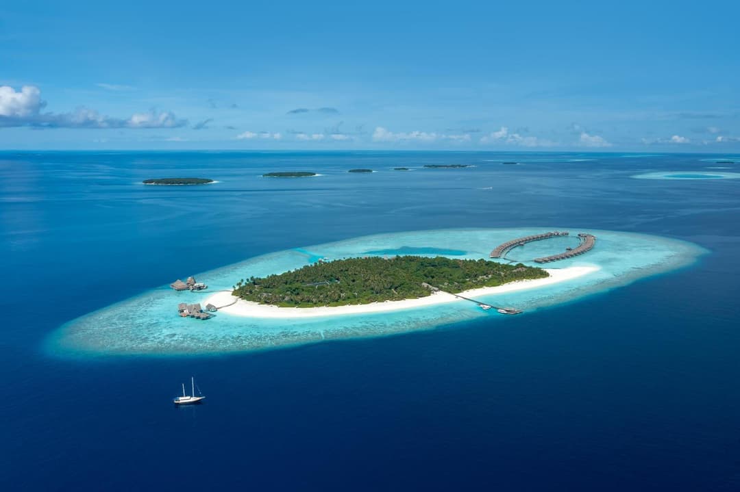 Anantara Kihavah Maldives Villas - View 5