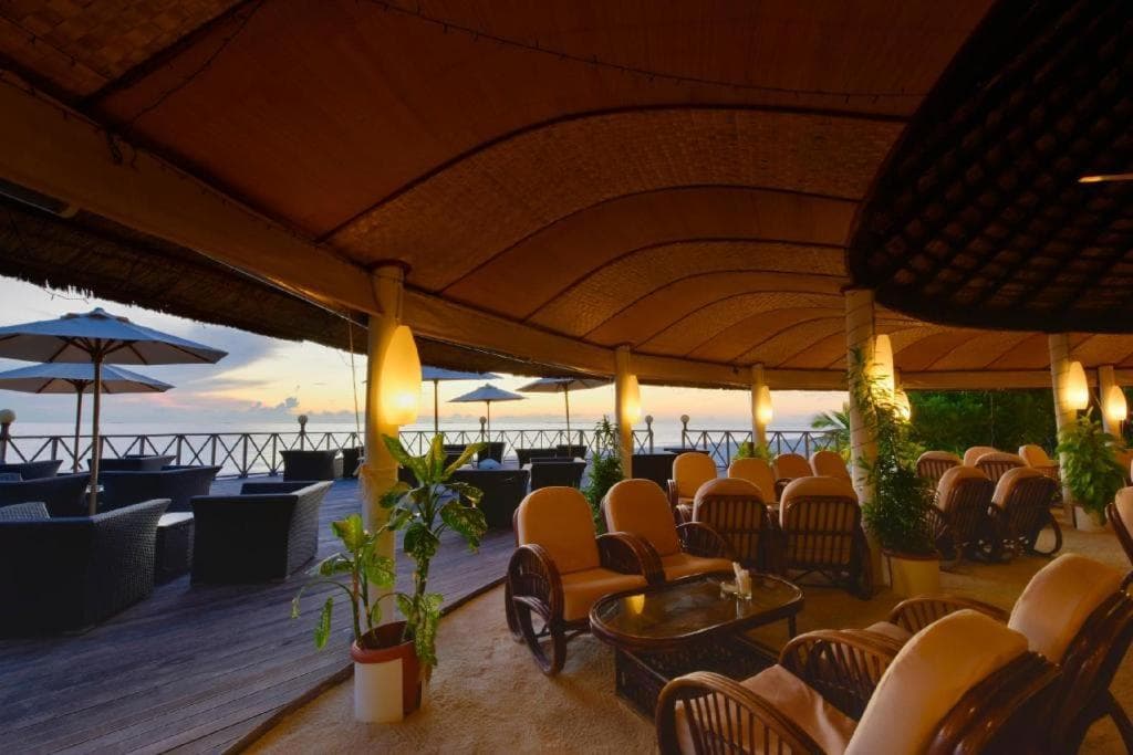 Angaga Island Resort and Spa - View 9